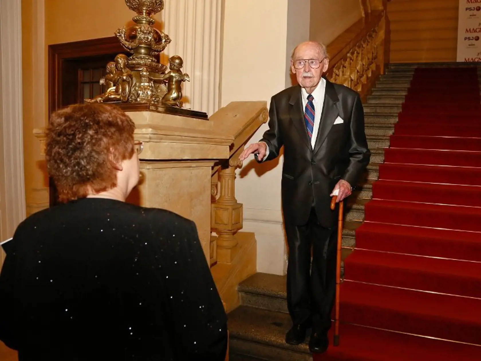 Český herec Lubomír Lipský zomrel vo veku 92 rokov.