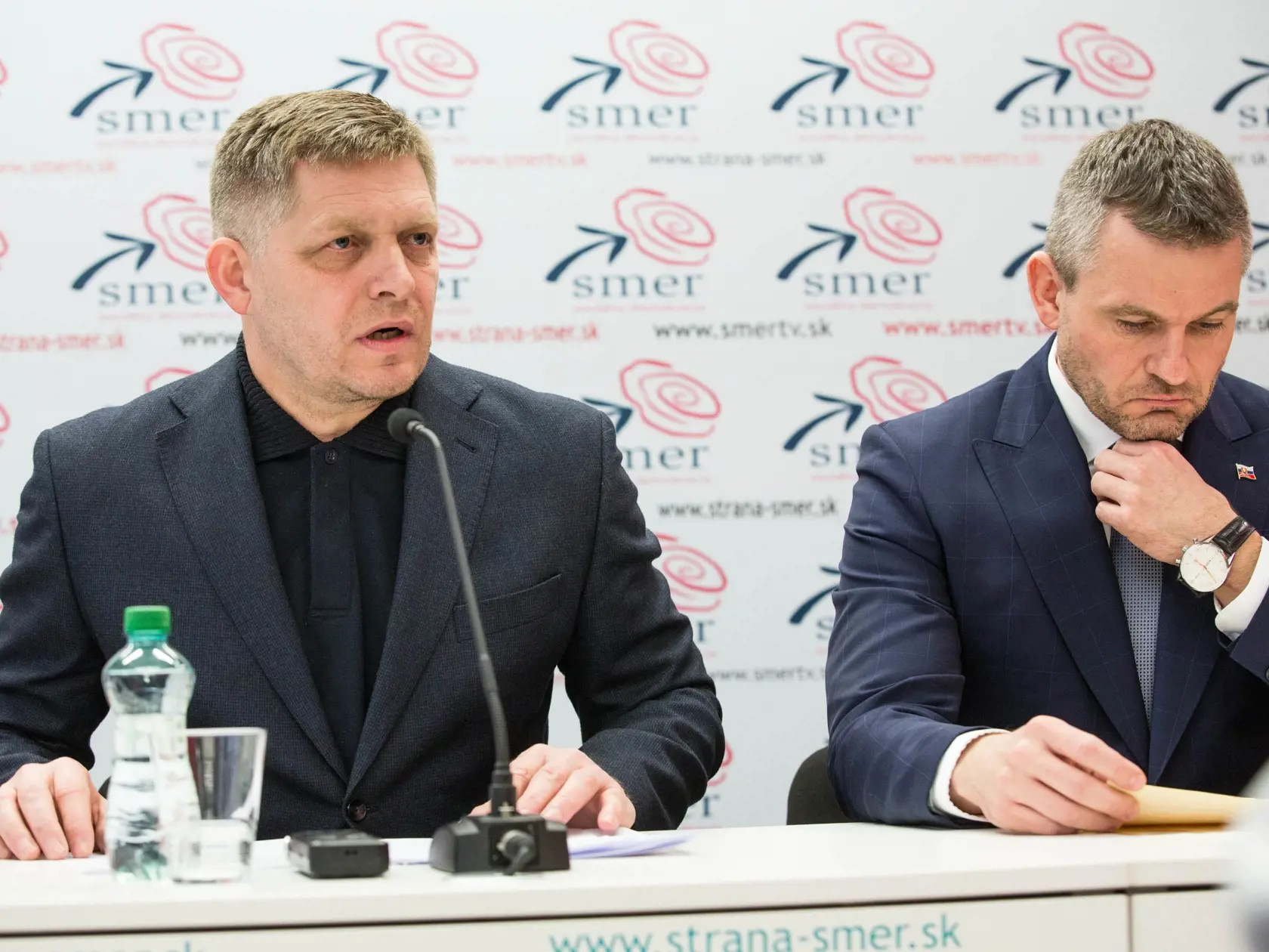 Tlačová beseda v centrále SMER SD. Na fotke: Peter Pellegrini a Robert Fico