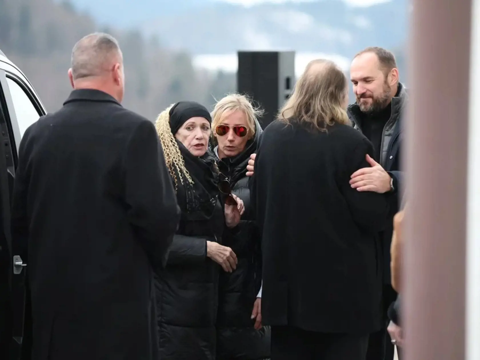Posledná rozlúčka s Helenou Zeťovou - Lešek Semelka a jej mama.