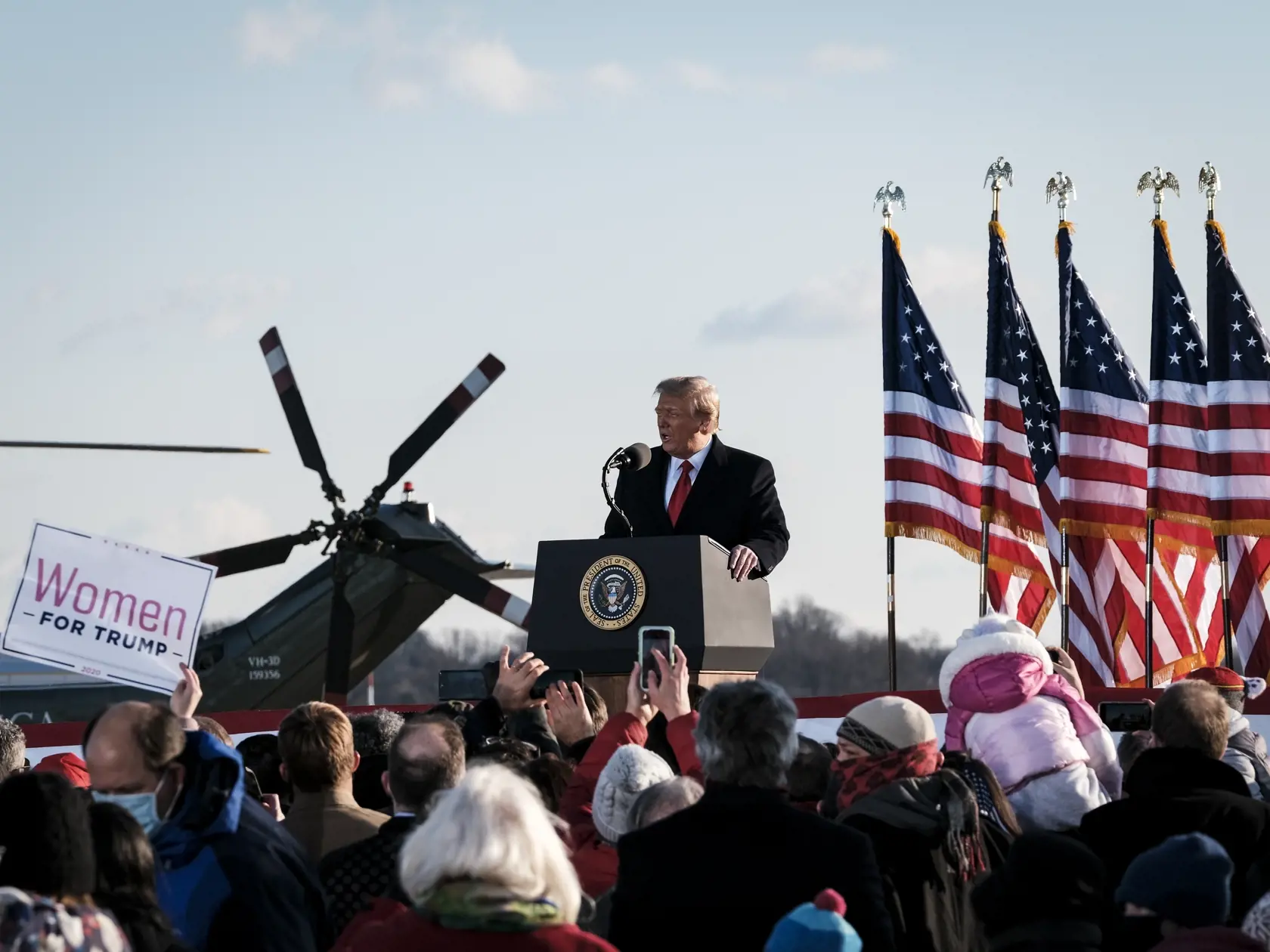 Donald a Melania Trumpovci sa lúčia s Bielym domom.