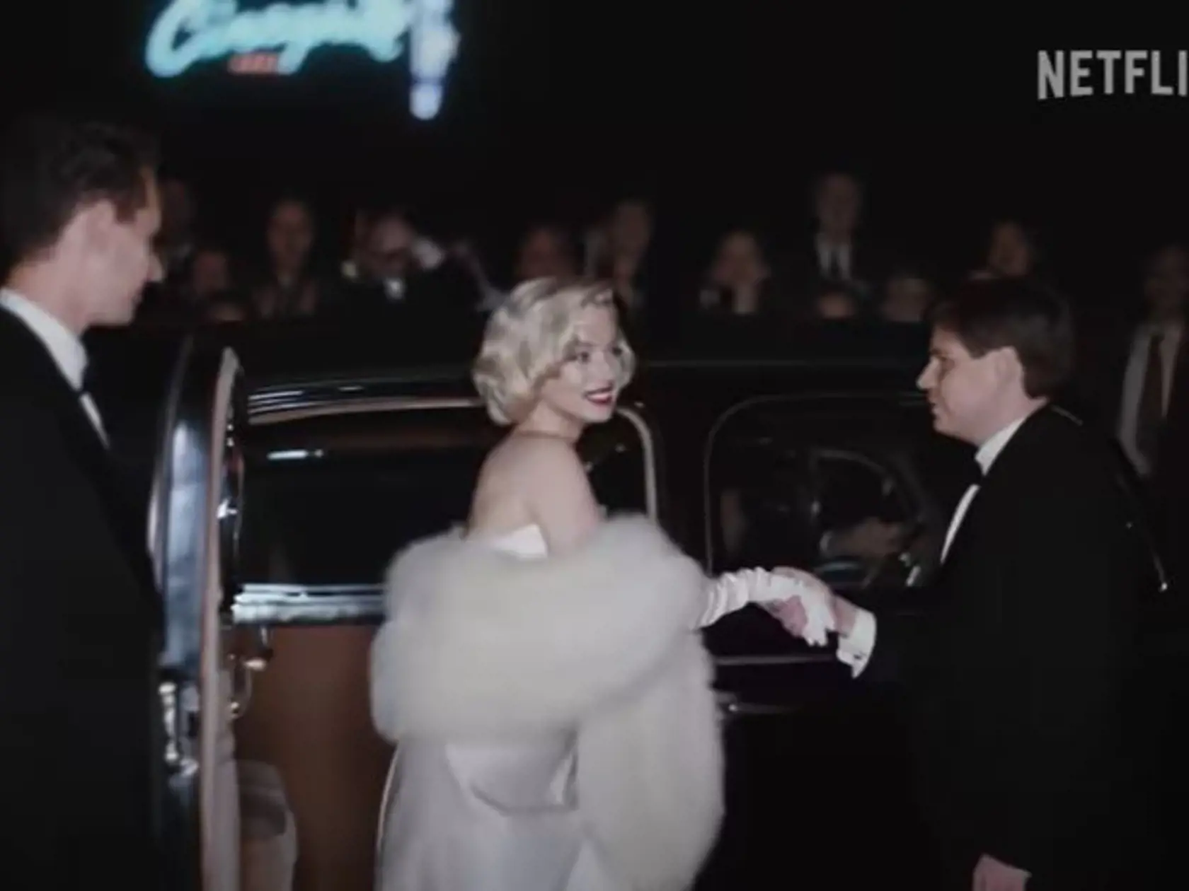 Prvý pohľad na herečku Anu de Armas, ktorá stvárnila hollywoodsku ikonu Marilyn Monroe v novom životopisnom filme Blonde od Netflixu.