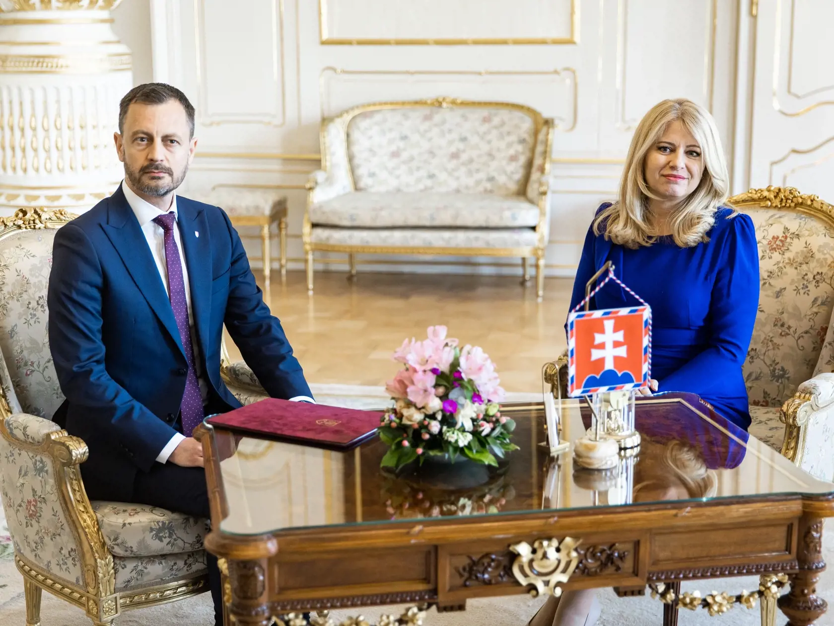 Exredseda vlády Slovenskej republiky Eduard Heger na oficialnej návšteve prezidentky SR Zuzany Čaputovej v Bratislave.