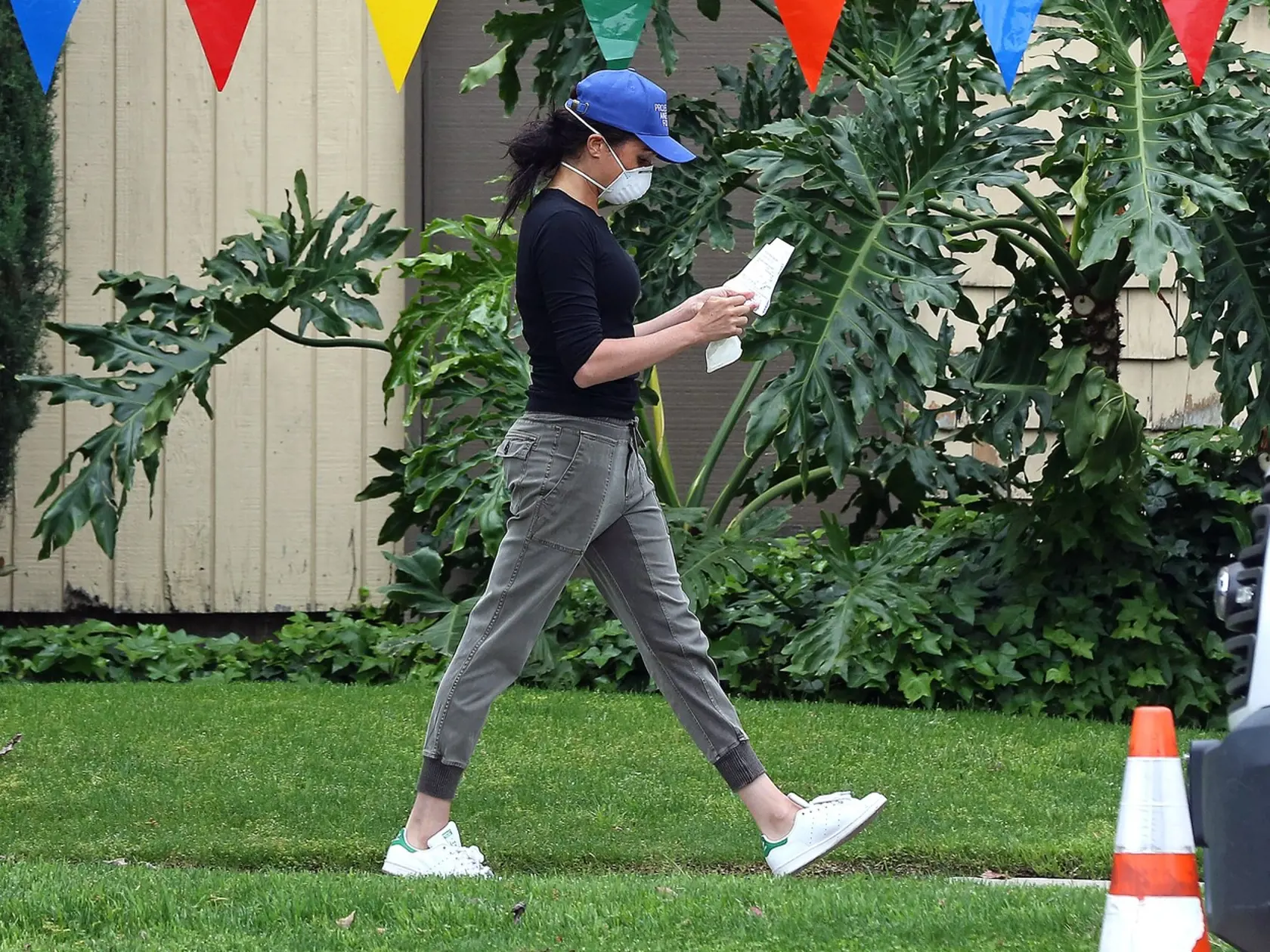 Harry a Meghan pomáhajú v Los Angeles.