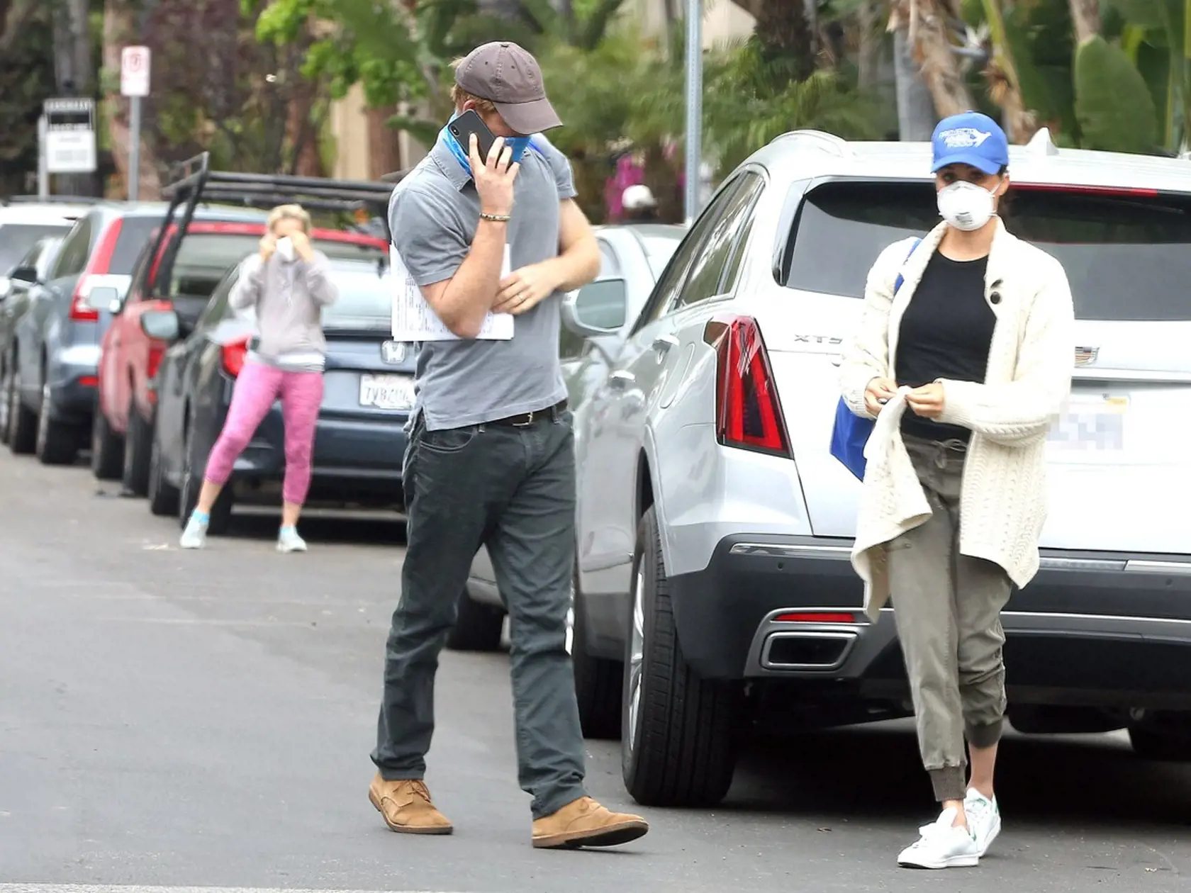 Harry a Meghan pomáhajú v Los Angeles.