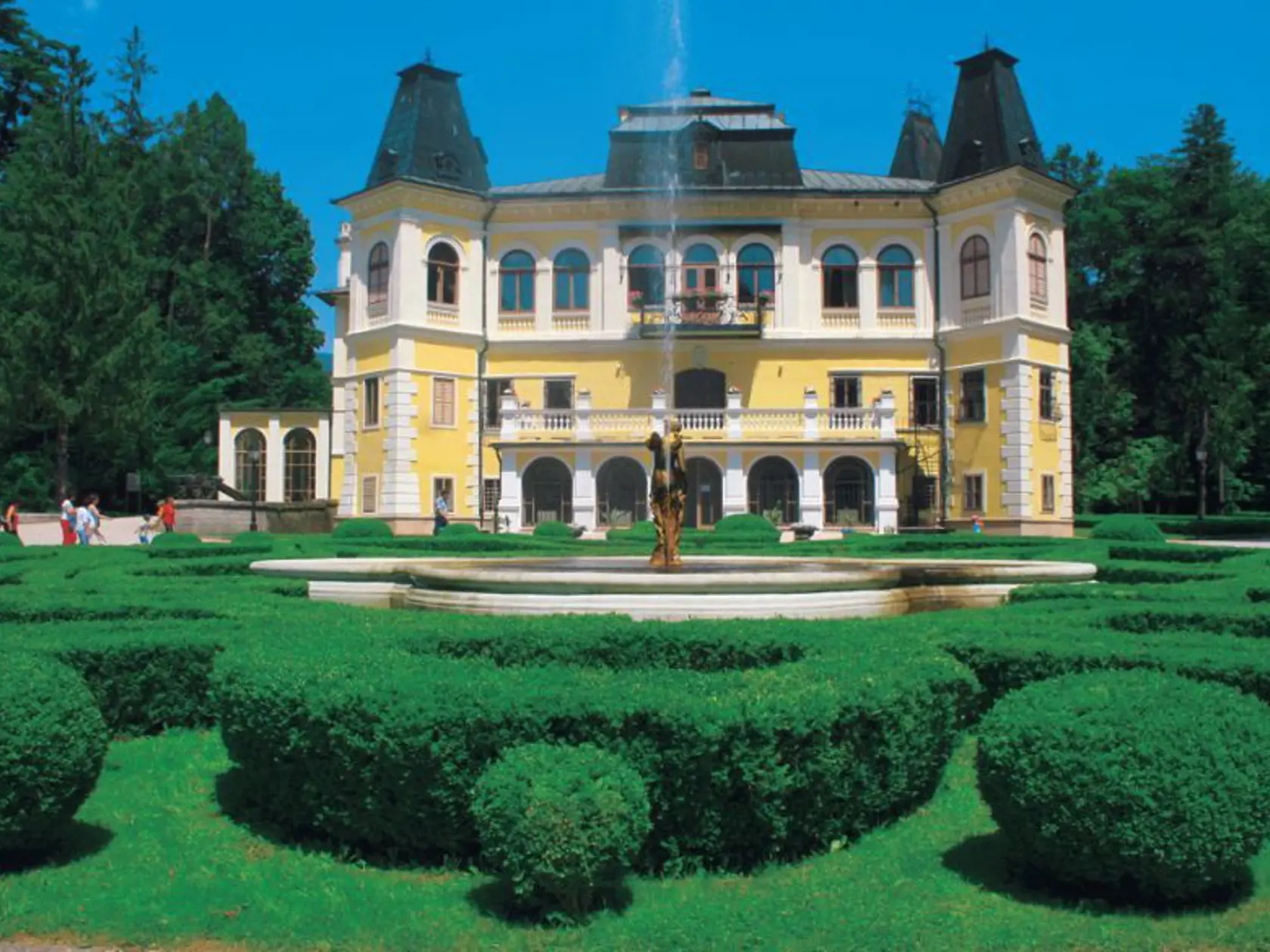 Kaštieľ a park v Betliari