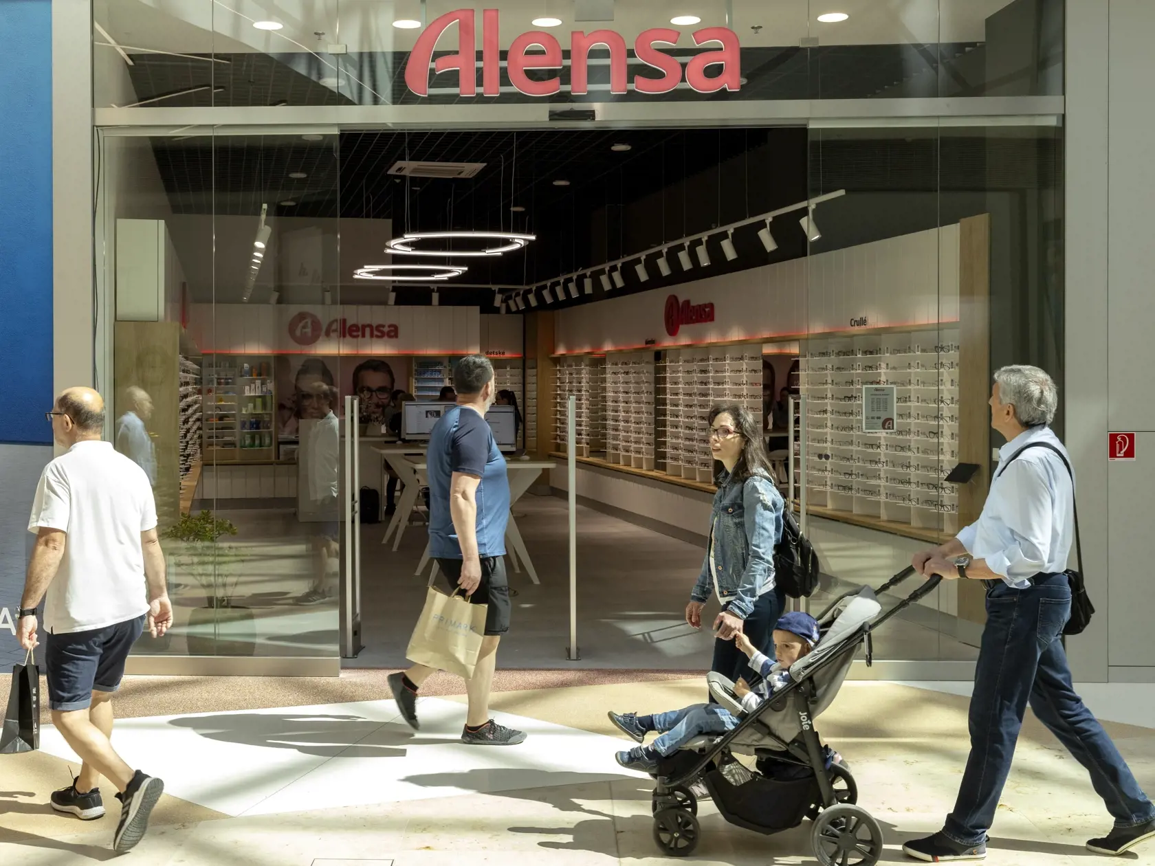 Eurovea 2 - oficiálne otvorenie druhej časti najväčšieho nákupného centra v Bratislave.