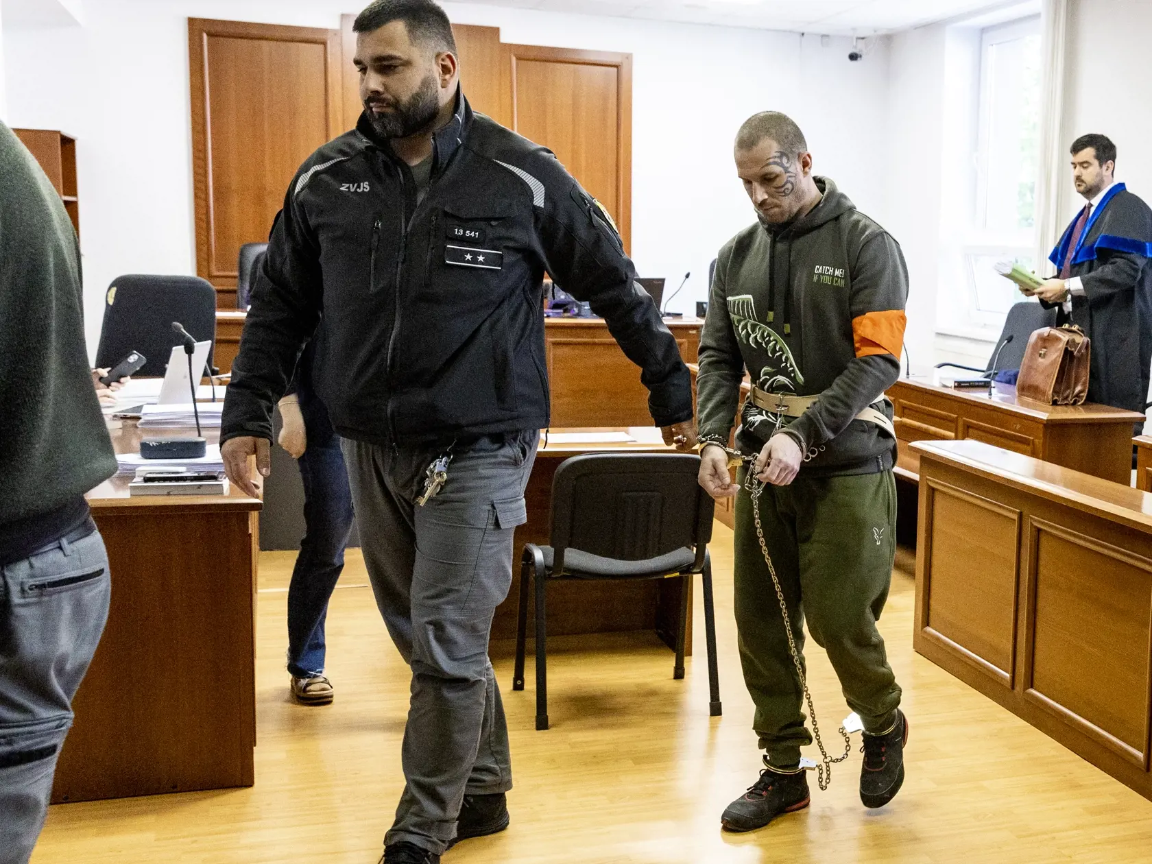 K samotnému skutku sa Jozef síce priznáva, no nesúhlasí s právnou kvalifikáciou.