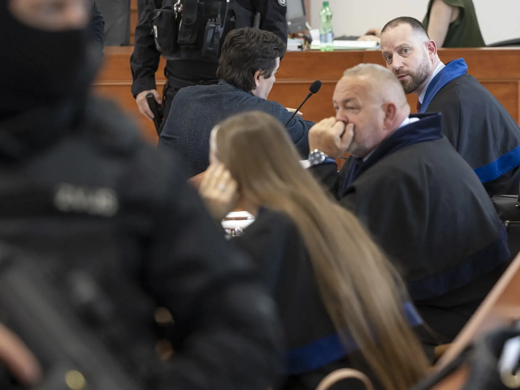 Rozsudok Špecializovaného trestného súdu v Pezinku vo veci objednávky vraždy investigatívneho novinára Jána Kuciaka a jeho snúbenice Martiny Kušnírovej, ako aj objednávky vraždy prokurátorov Lipšica, Šufliarskeho a Žilinku. Na snímke je obžalovaný Marián Kočner so svojim obhájcom Markom Parom.