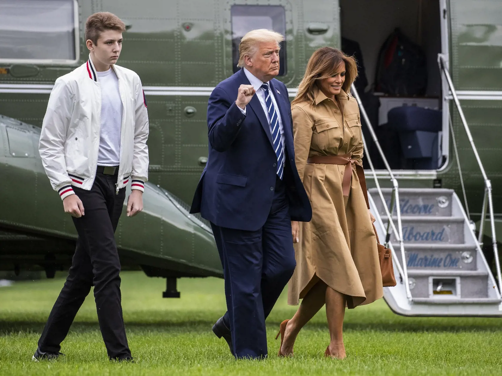 Trump s Melaniou a ich synom Barronom, ktorý si tiež začal získavať popularitu.