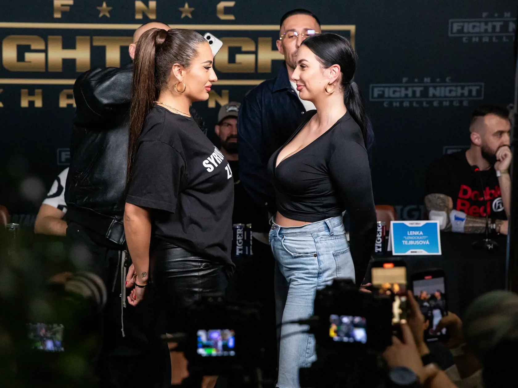 Tlačová konferencia organizácie Fight Night Challenge v OC Nivy v Bratislave.