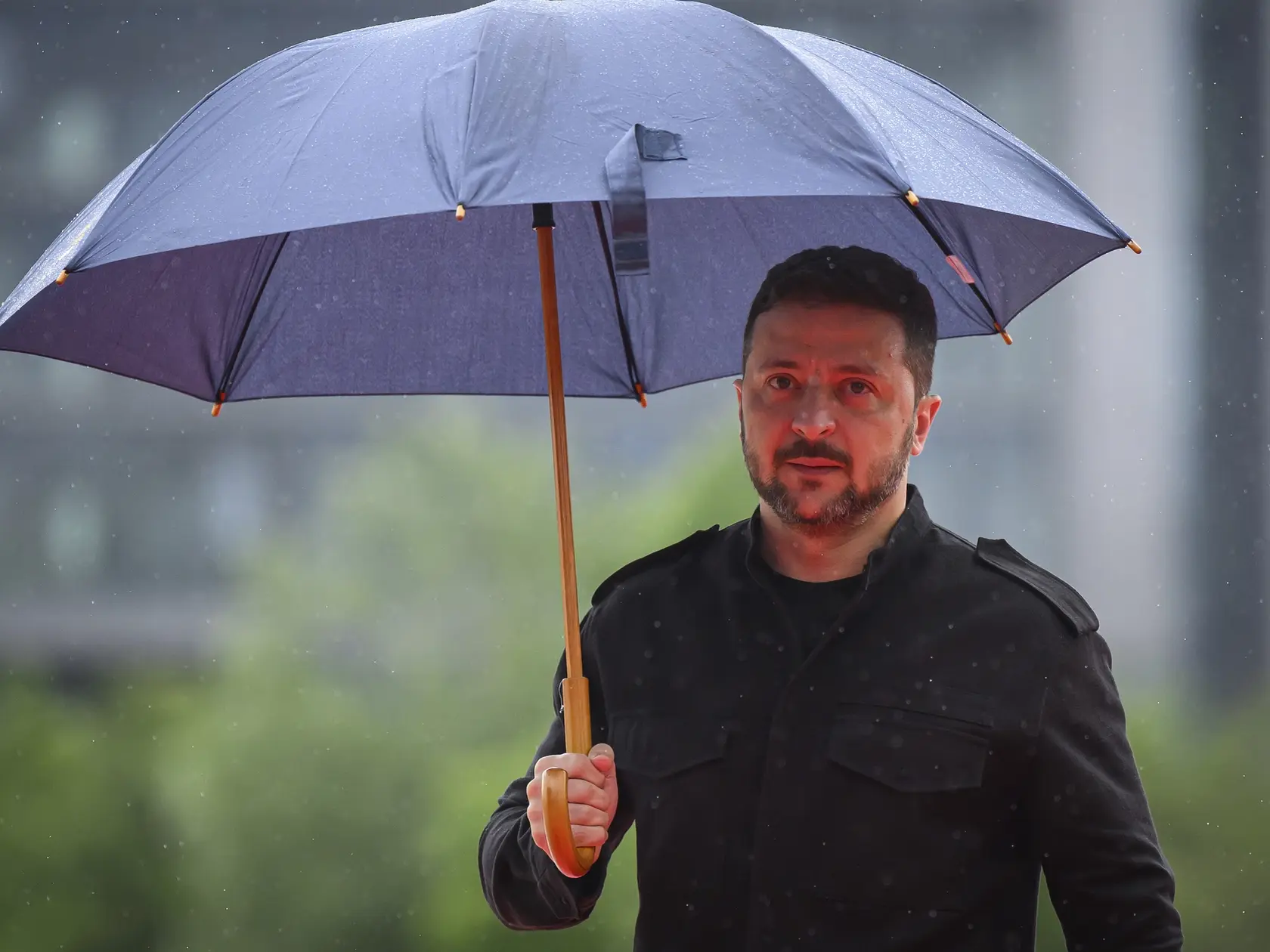 Ukrajinský prezident Volodymyr Zelenskyj na 6. summite Európskeho politického spoločenstva (EPC) v Tirane v piatok 16. mája 2025.