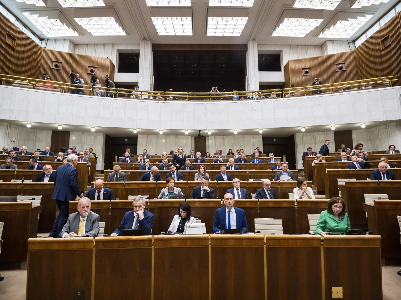 Voliči si myslia, že poslanci by mali pred nástupom do Národnej rady absolvovať psychotesty. . FOTO TASR - Jaroslav Novák
