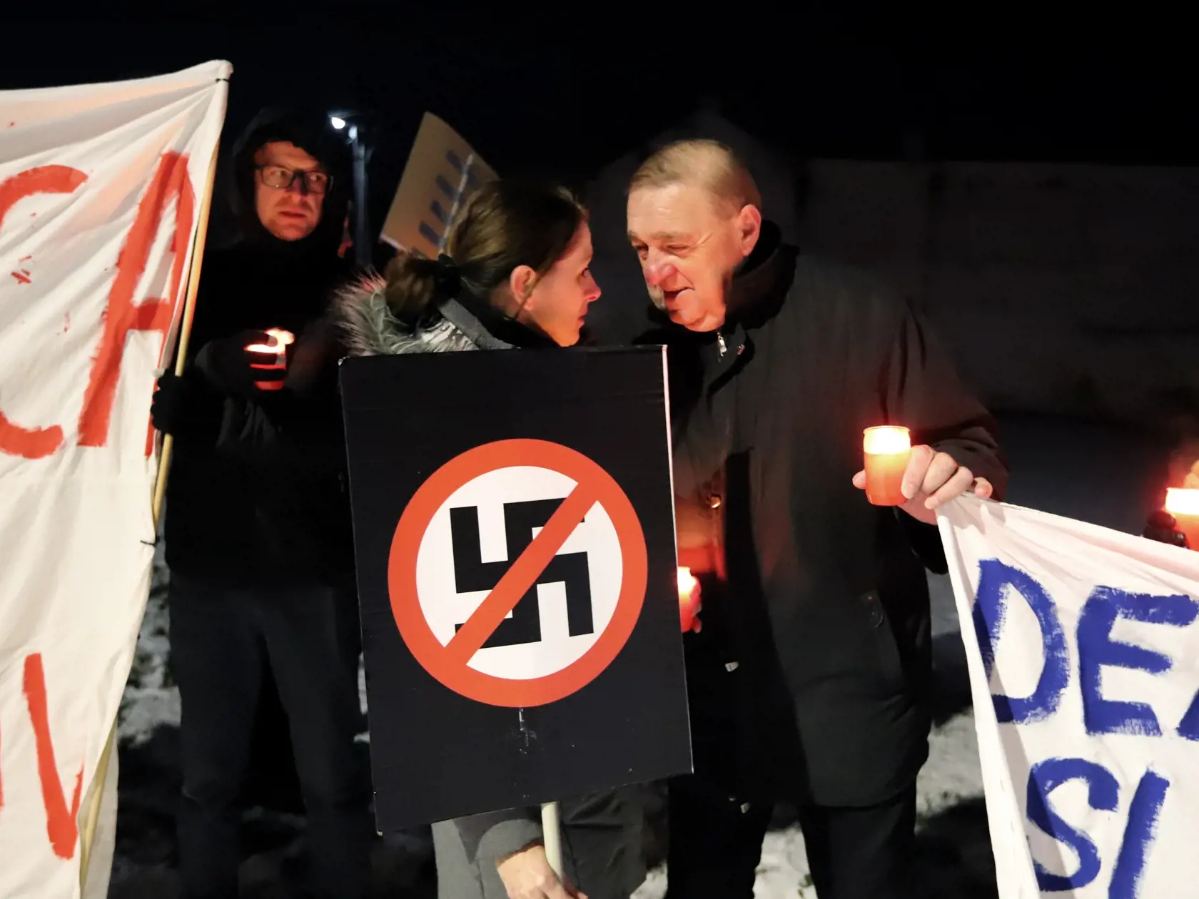 Proti kotlebovcom protestovalo  v Slovenskej Ľupči asi 40 ľudí