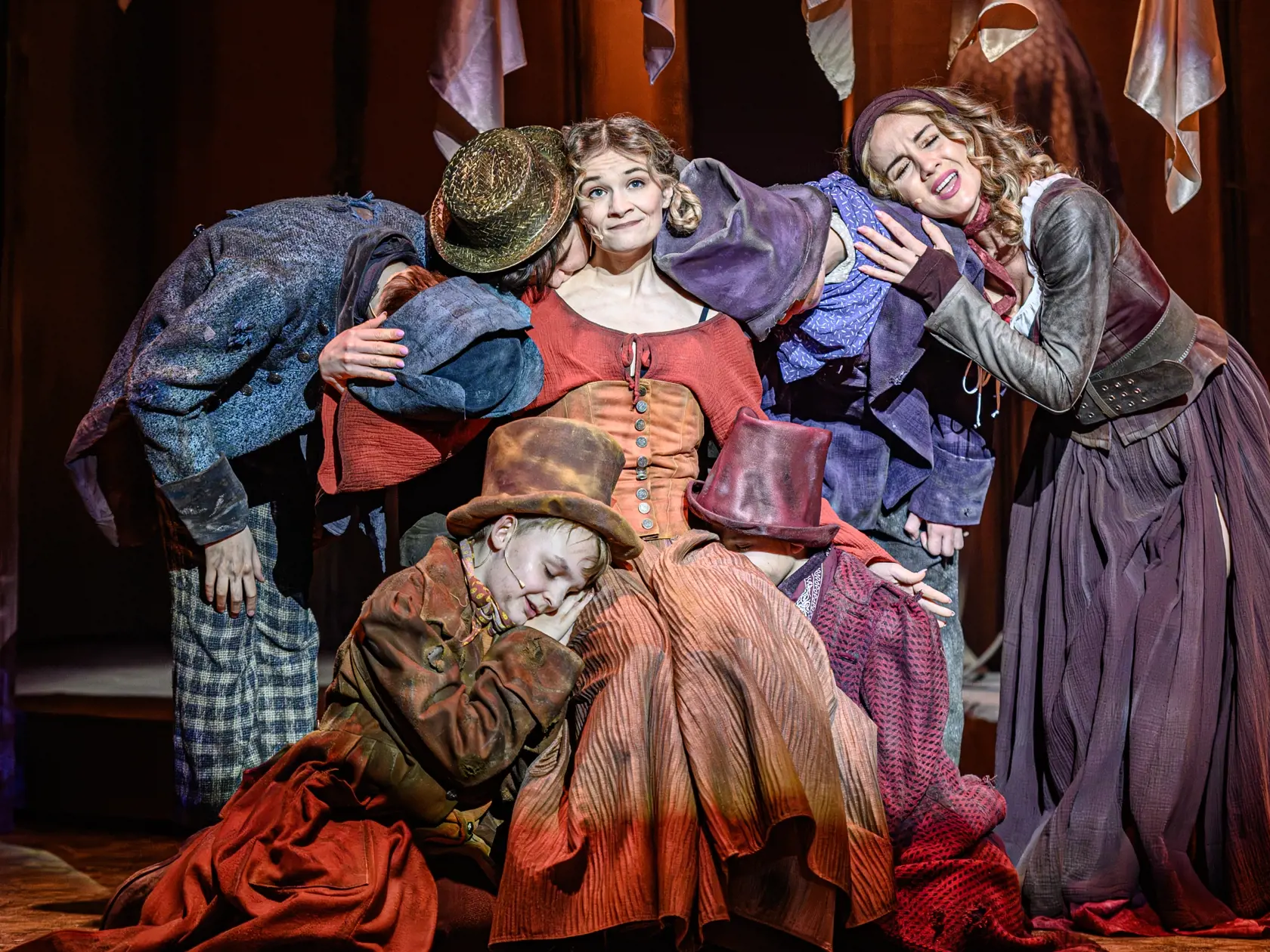 Slávny román Charlesa Dickensa - Oliver Twist ožil na javisku divadla Nová scéna v Bratislave.