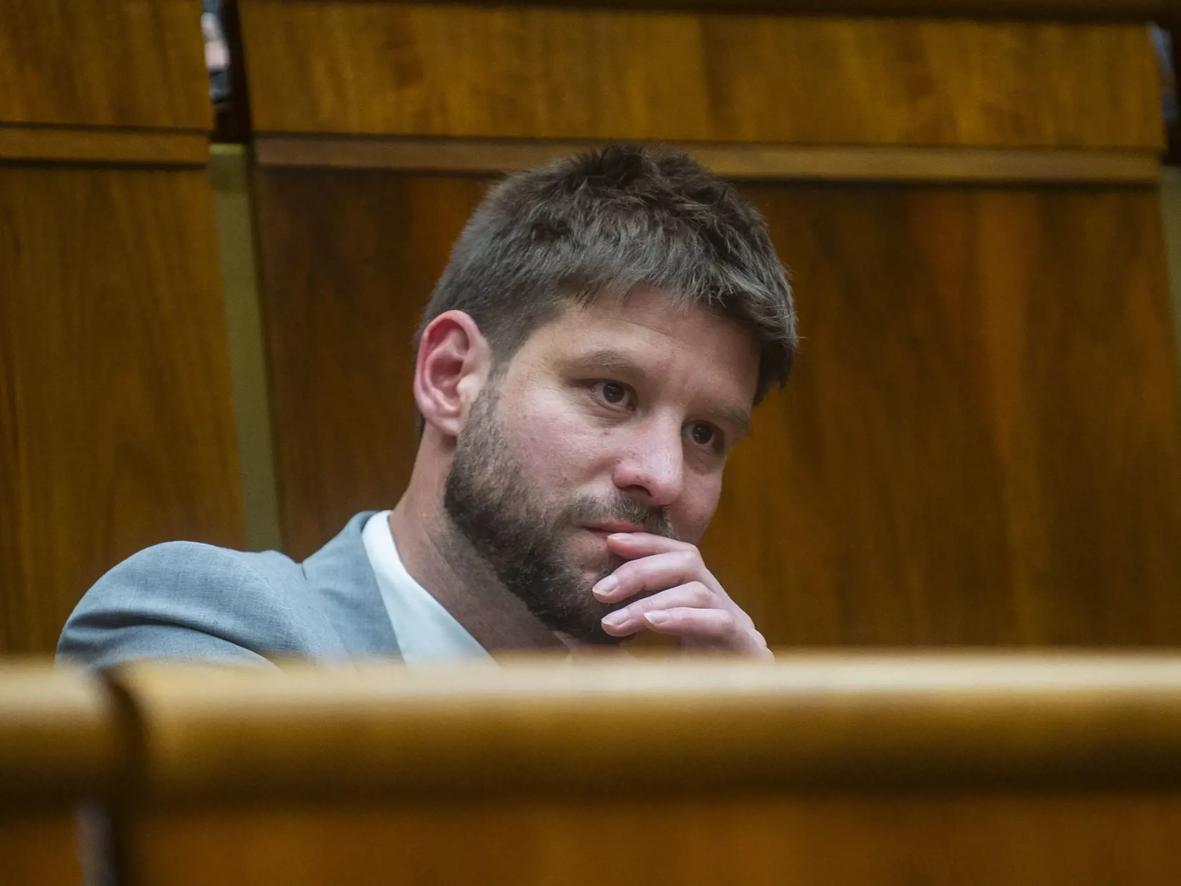 Na snímke podpredseda parlamentu Michal Šimečka (PS) počas rokovania 15. schôdze Národnej rady SR 27. júna 2024 v Bratislave.