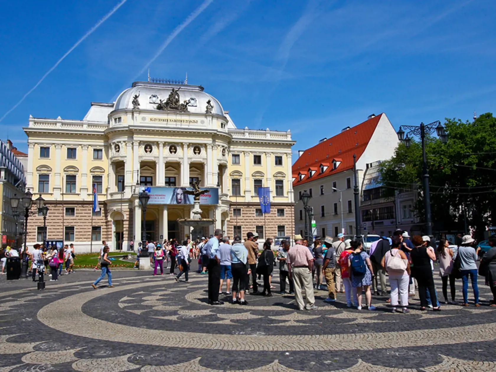 Turisti radi navštevujú aj naše hlavné mesto.