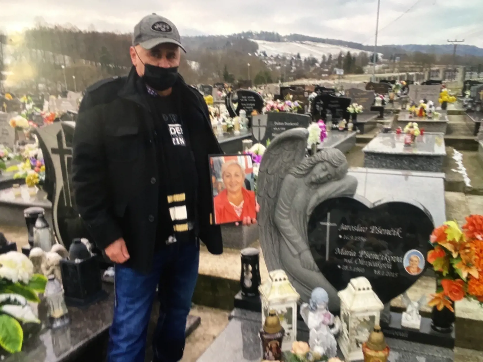 Jaroslav Pšenčík (65) z Bardejova už ôsmy rok chodí na hrob svojej manželky Márie (†54), ktorá zomrela po banálnej operácii žlčníka.