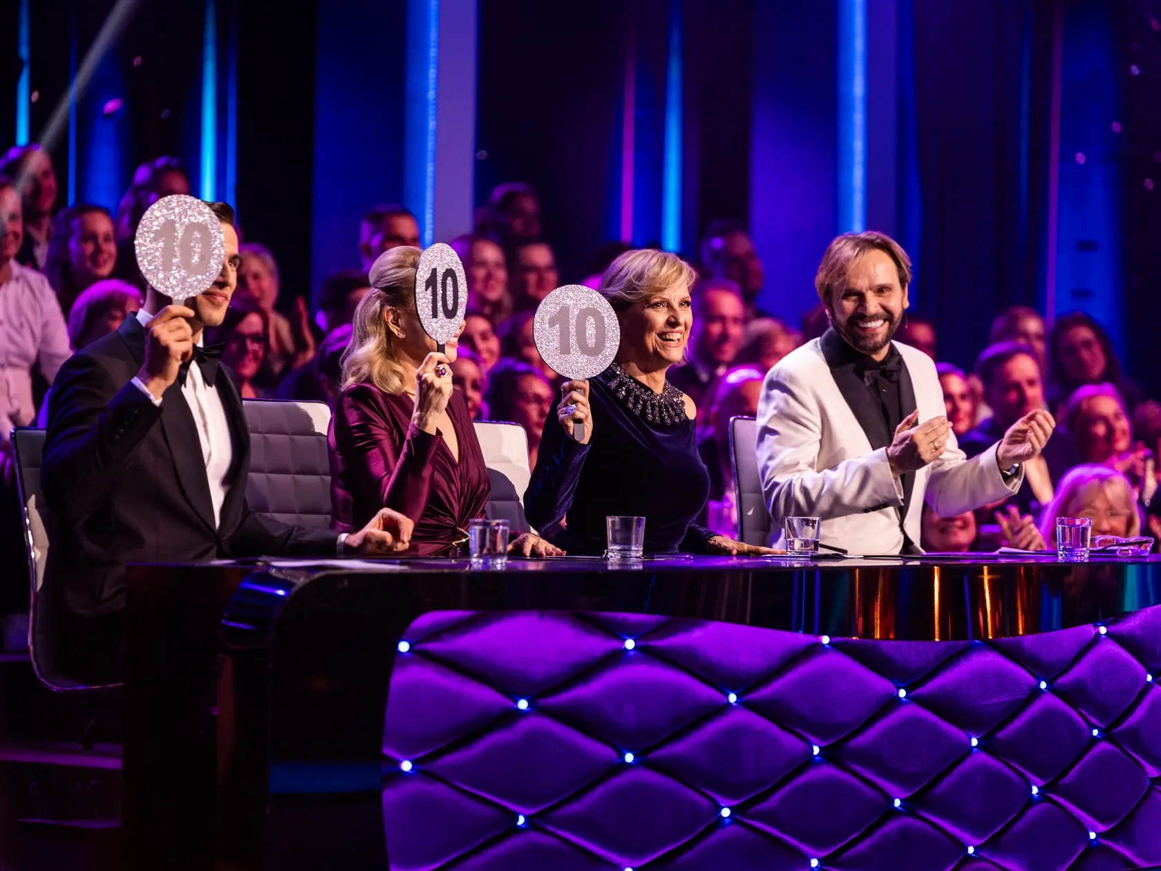 Na snímke porota Ján Ďurovčík, Tatiana Drexler, Adam Bardy, Zdena Studenková počas štvrtého  kola Let's dance 2025.