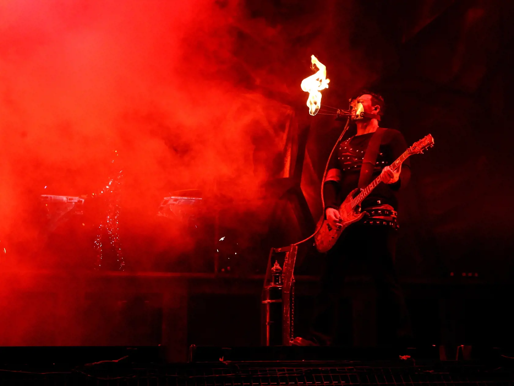 Koncert skupiny Rammstein v Bratislave. Zimny stadion Ondreja Nepelu.
Lider skupiny - Till Lindemann