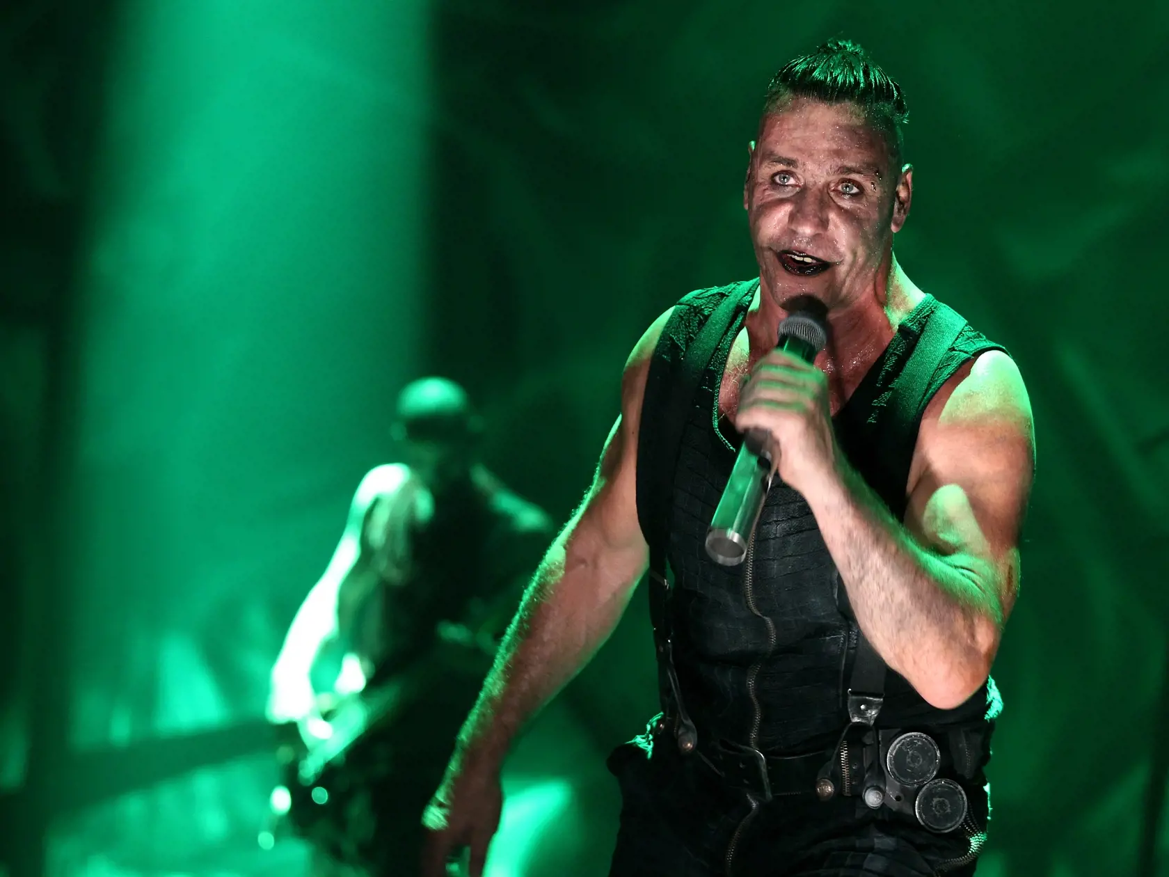 Koncert skupiny Rammstein v Bratislave. Zimny stadion Ondreja Nepelu.
Lider skupiny - Till Lindemann