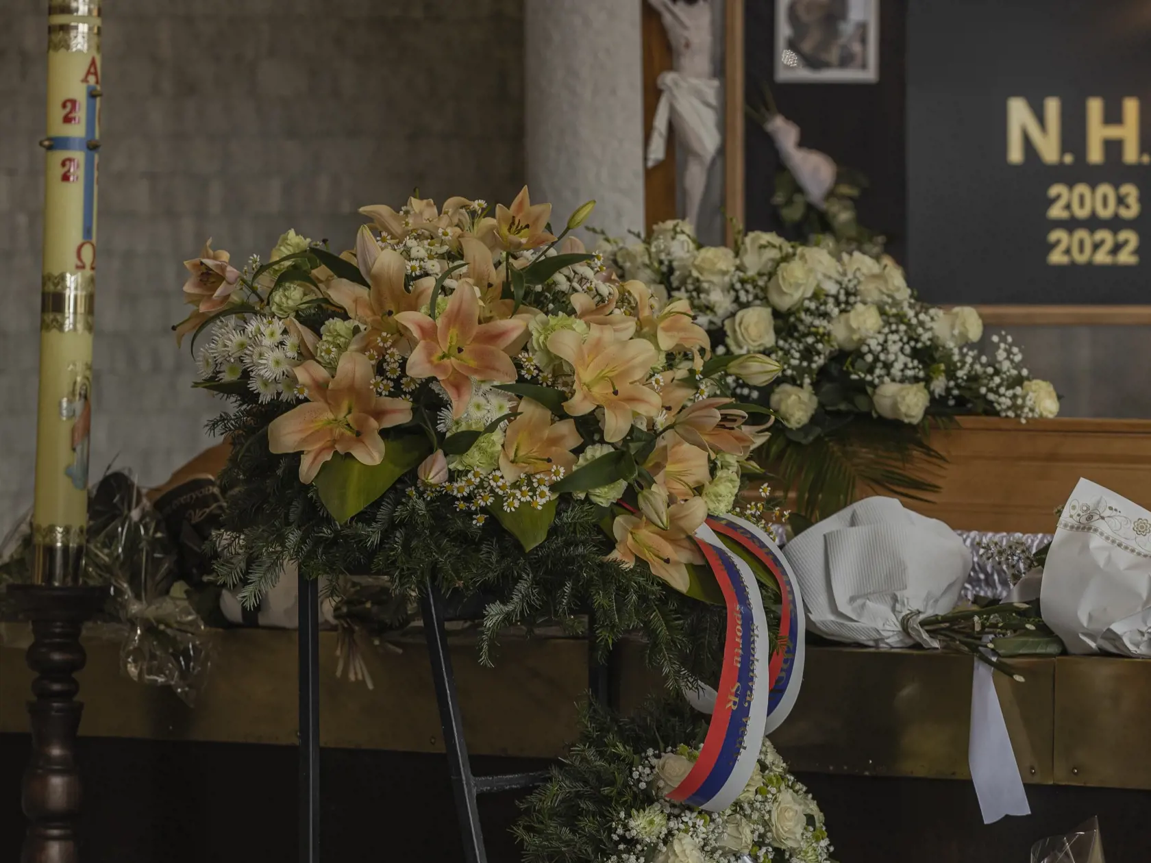 V Spišskej Novej Vsi sa 7.10.2022 konala posledná rozlúčka s Natáliou Hamrákovou. Iba 19-ročná študentka práva bola jednou z obetí tragickej nehody na Zochovej ulici v Bratislave.