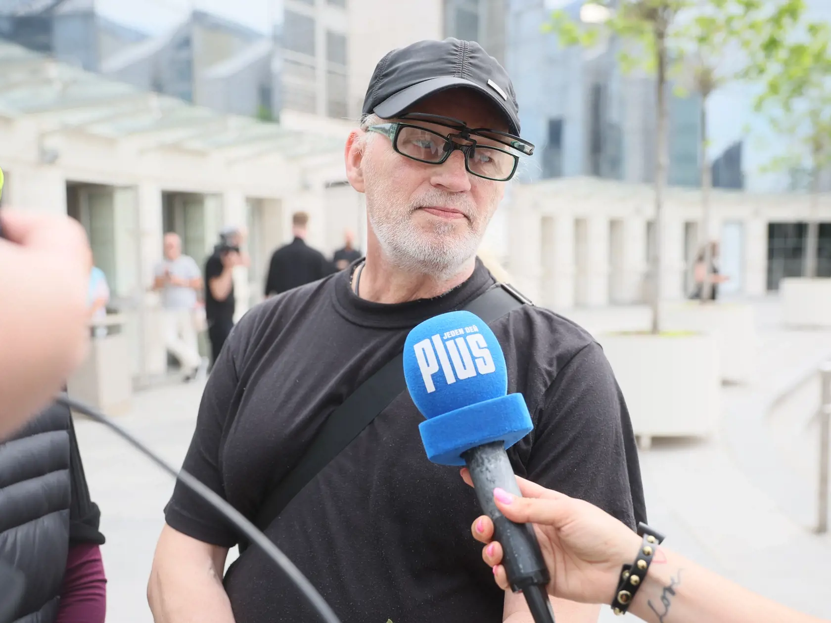 Posledná rozlúčka s Danom Heribanom († 43) v SND.