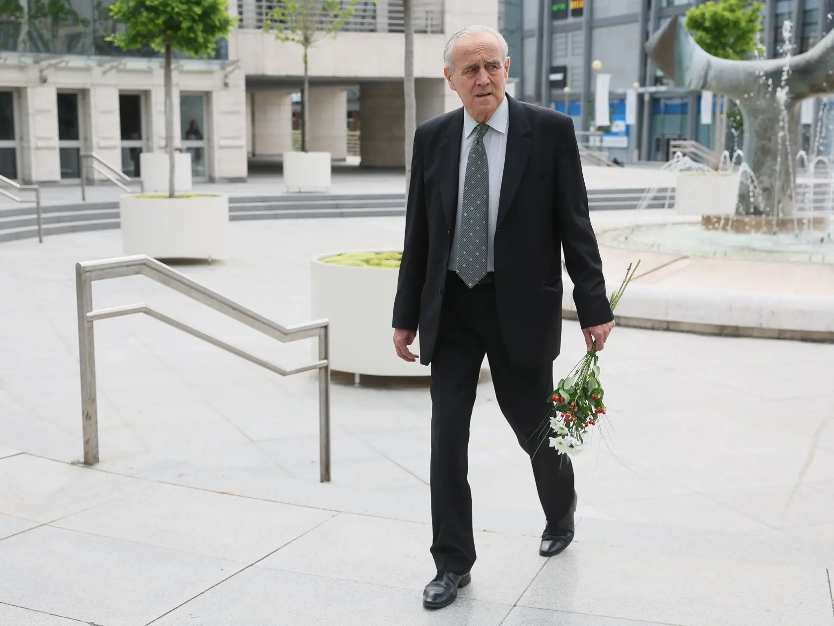 Posledná rozlúčka s Danom Heribanom († 43) v SND. Herec Ján Greššo.