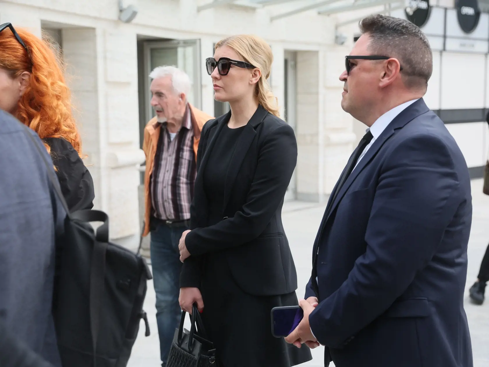 Posledná rozlúčka s Danom Heribanom († 43) v SND. Herečka Jana Majeská.
