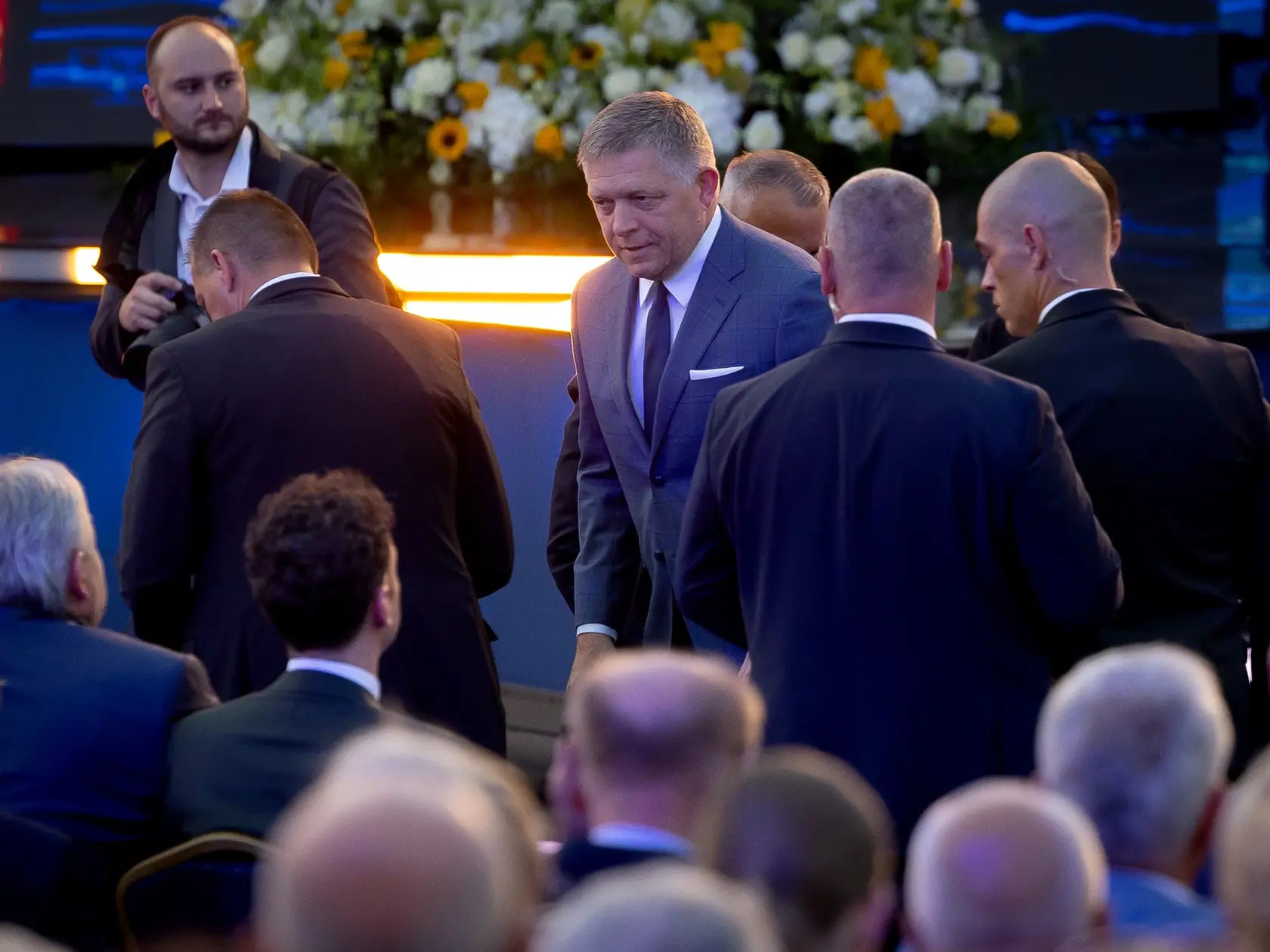 Na sviatok svätého Cyrila a Metoda sa na hrade Devín v Bratislave konali tradičné cyrilo-metodské oslavy. Pre návštevníkov bol počas celého dňa pripravený kultúrno-spoločenský program a viacero atrakcií. Večerný program bol vyhradený pre predstaviteľov štátu a pozvaných hostí. Na snímke je Robert Fico.