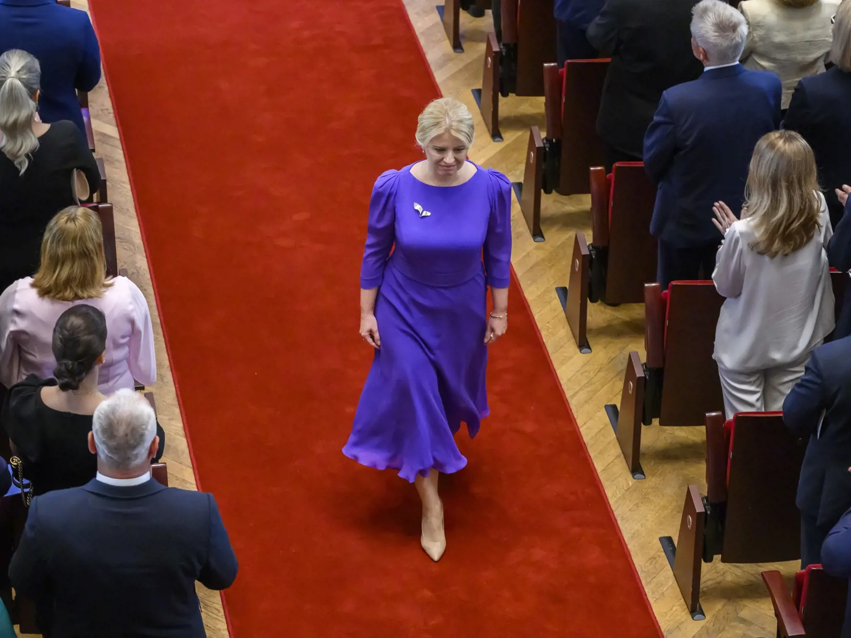 Na snímke bývalá prezidentka SR Zuzana Čaputová odchádza na záver slávnostnej schôdze Národnej rady SR pri príležitosti zloženia sľubu prezidenta SR Petra Pellegriniho v priestoroch budovy Slovenskej filharmónie 15. júna 2024 v Bratislave. FOTO TASR - Jaroslav Novák