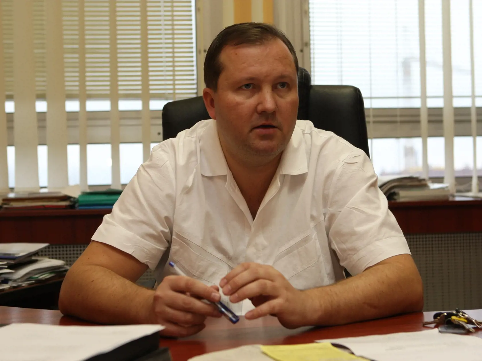 Medzí novým vedením a exšéfom VÚSCH F. Sabolom sa rozpútala vojna.