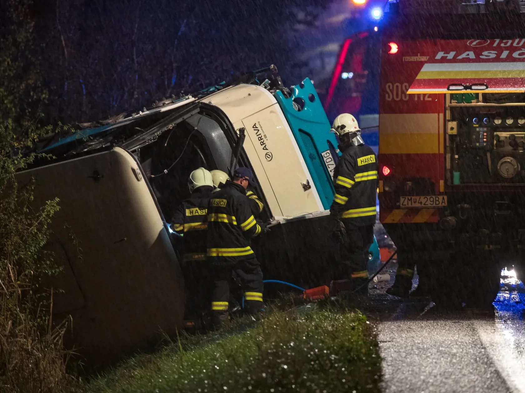 Zrážka autobusu a kamióna vlani v novembri.
