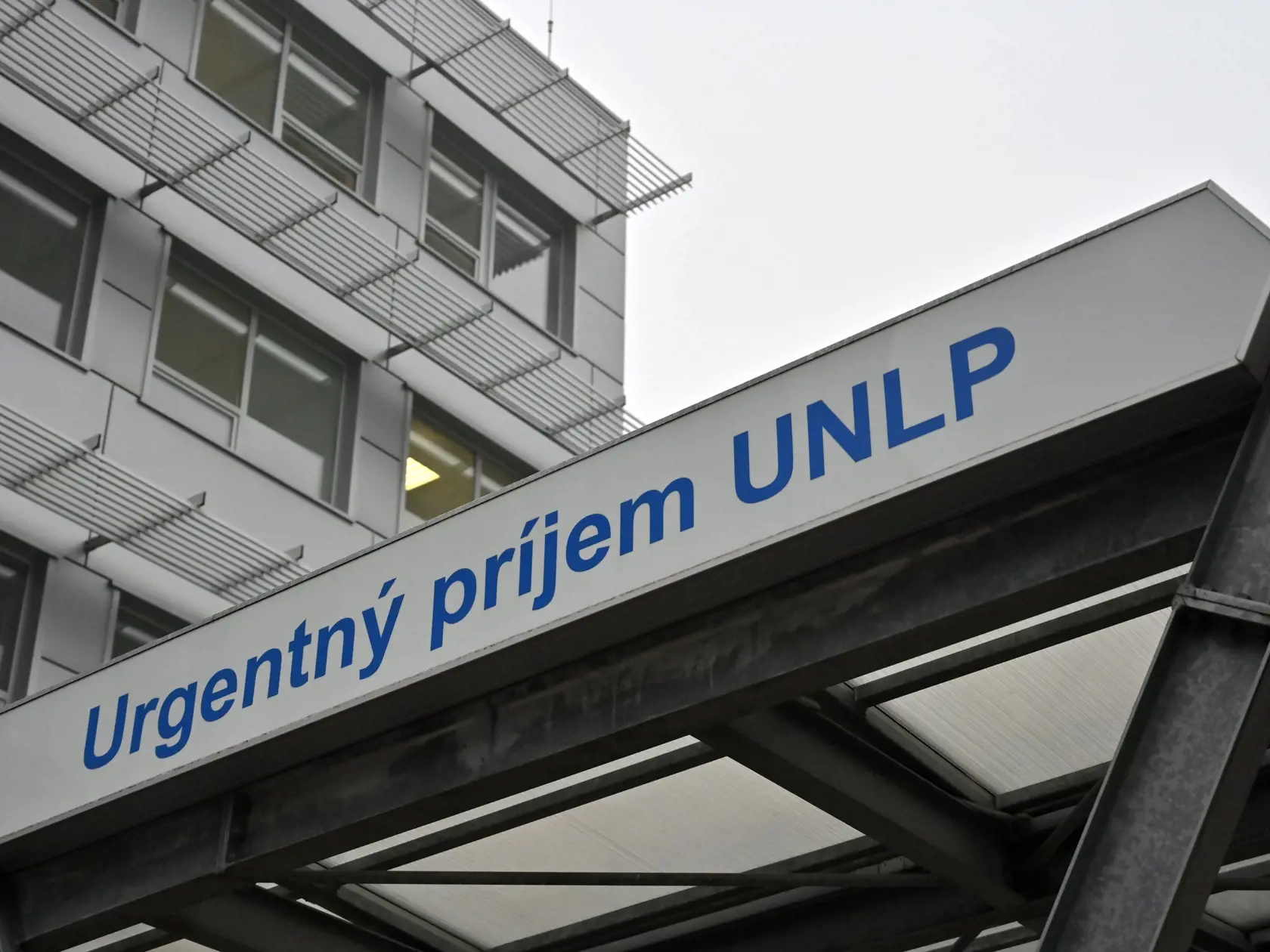 Na snímke Urgentný príjem Univerzitnej nemocnice L. Paustera v Košiciach 28. novembra 2024.