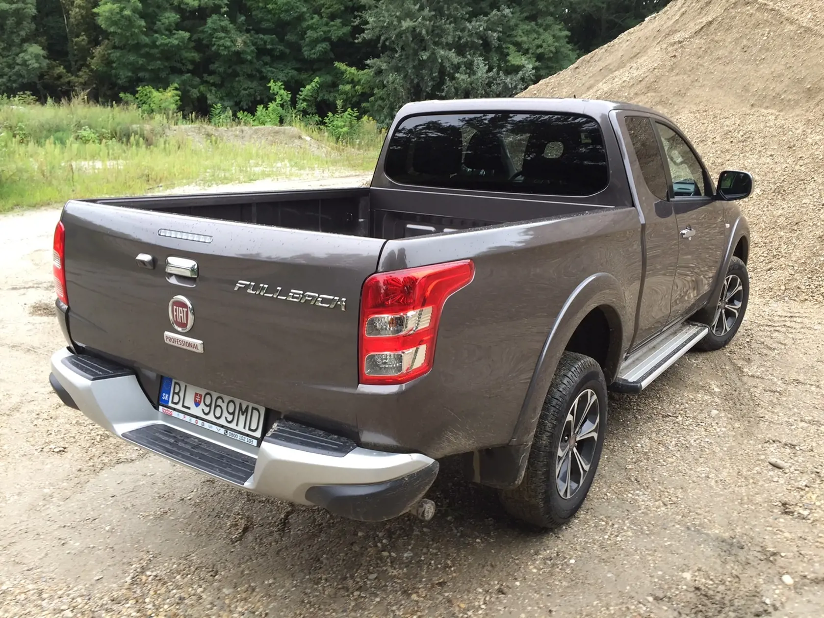 Korba verzie Extended Cab je dlhšia, jej nosnosť je 1025 kilogramov.