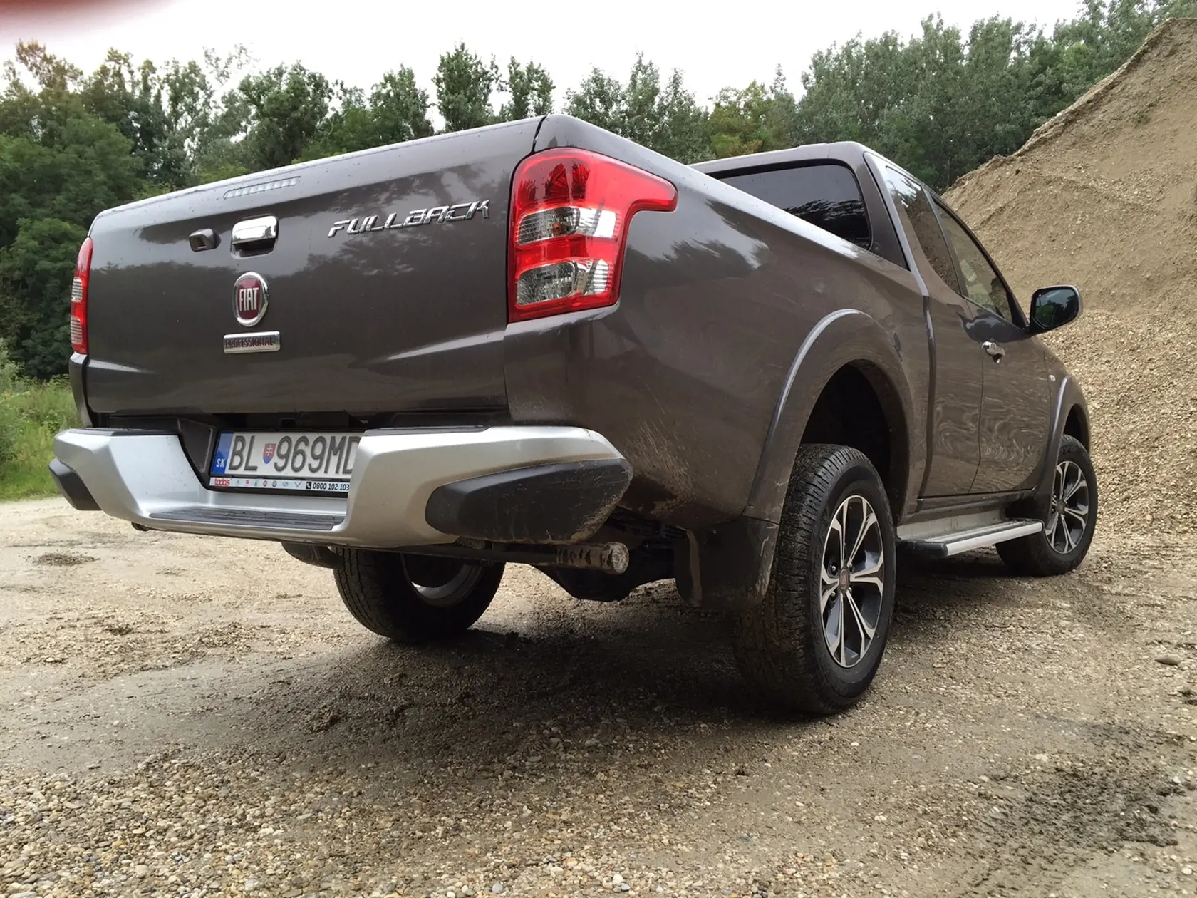 Korba verzie Extended Cab je dlhšia, jej nosnosť je 1025 kilogramov.