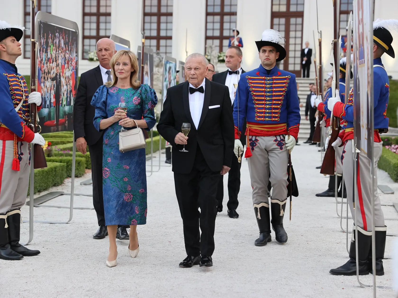 Slávnostná recepcia prezidenta SR Petra Pellegriniho na Bratislavskom hrade. Na snímke je Rudolf Schuster s dcérou Ingrid.