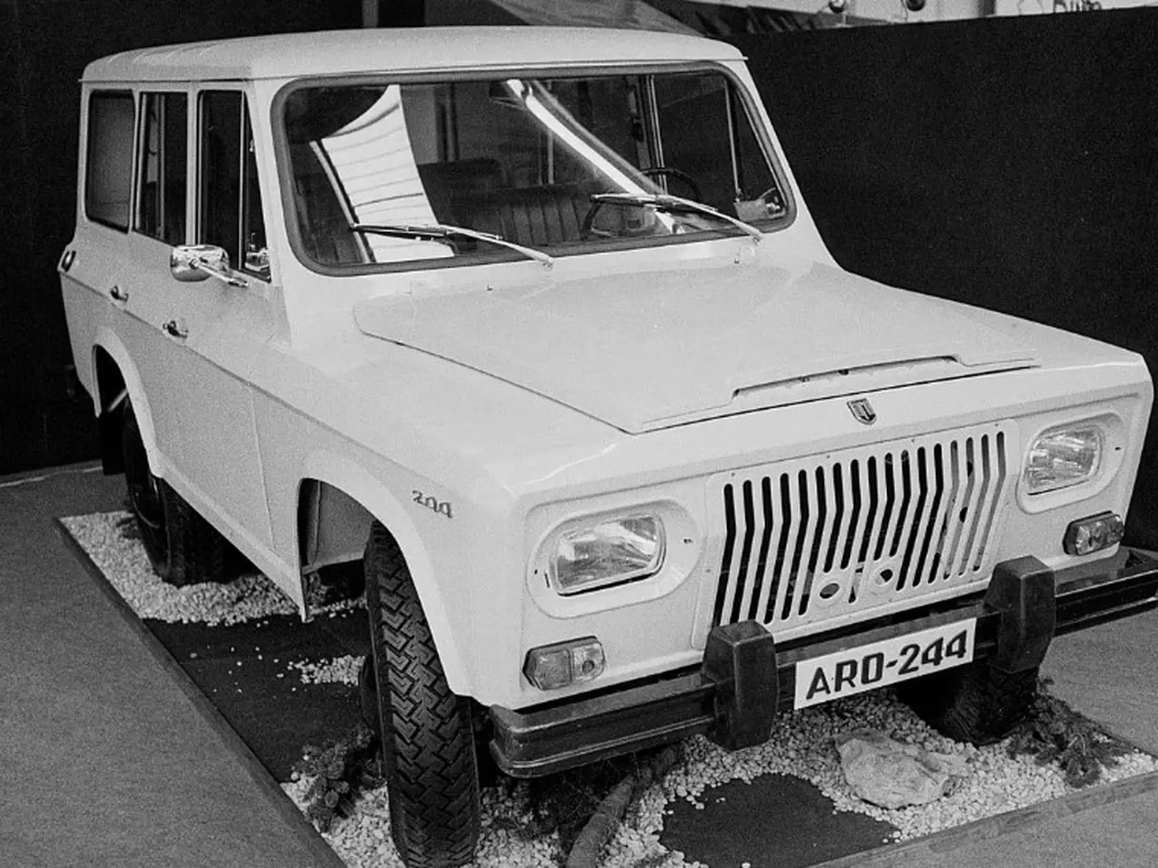 ARO 244