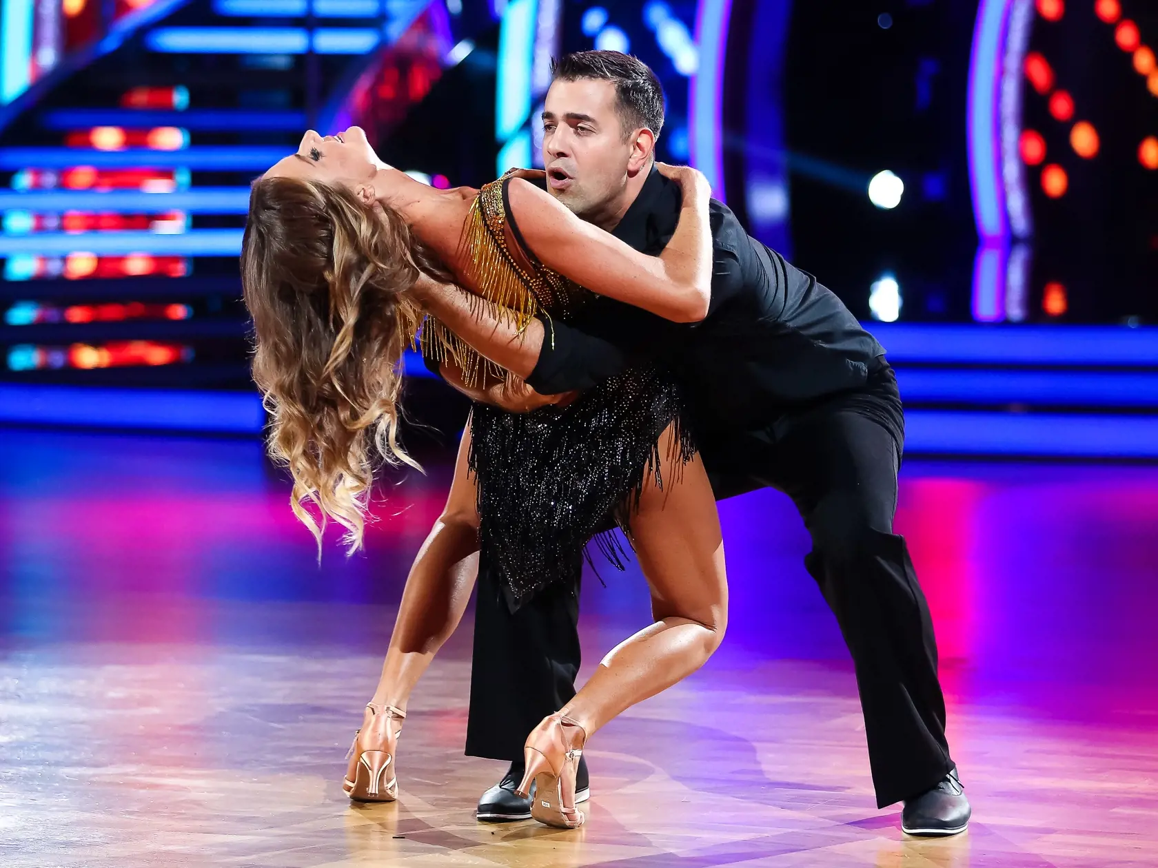 1.kolo tanečnej súťaže celebrít Let´s Dance v Bratislavskej Inchebe. Na snímke Daniela Hantuchová a Erik Ňarjaš