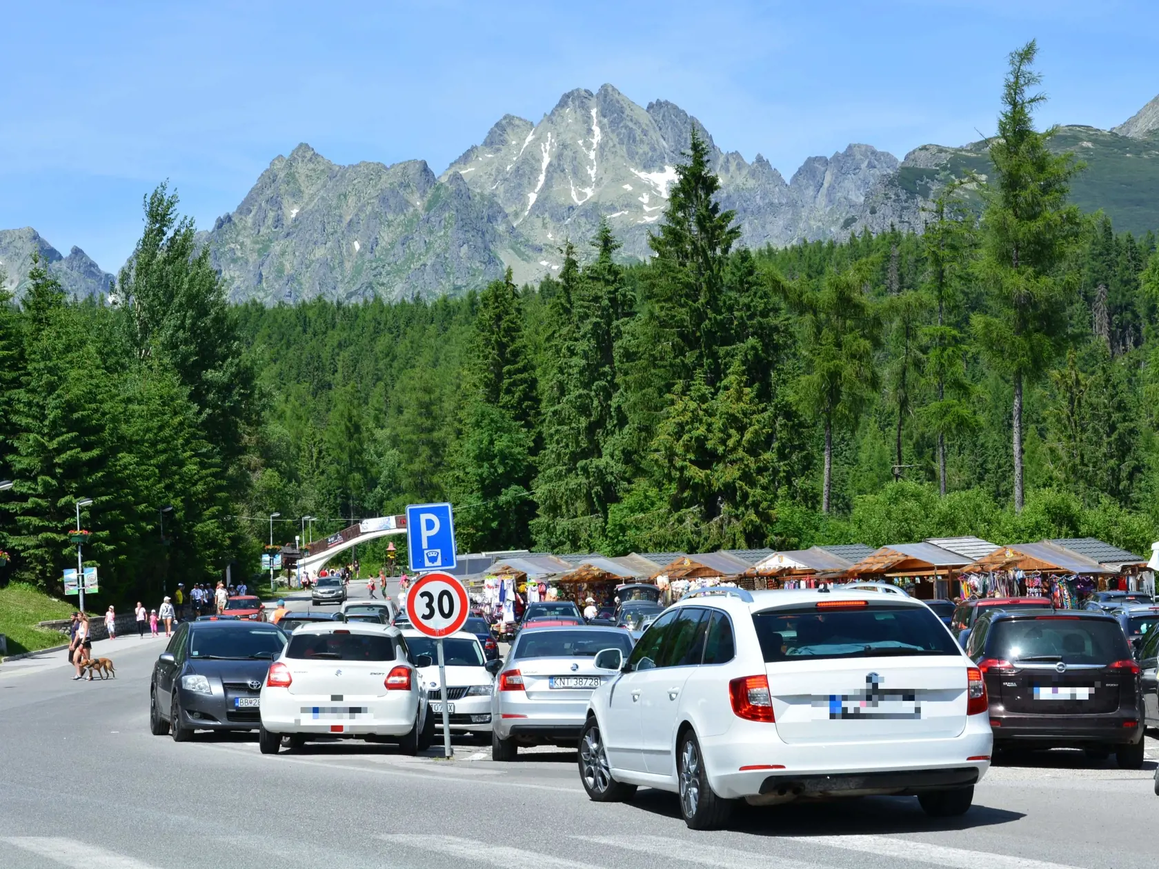 Štrbské Pleso je najnavštevovanejšou destináciou počas celého roka.