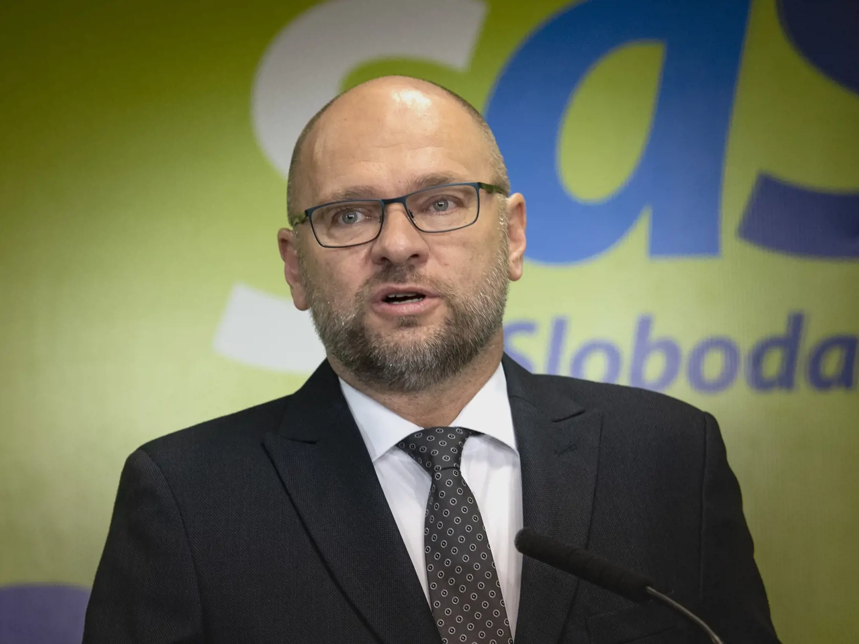 Na snímke predseda strany Sloboda a Solidarita (SaS) Richard Sulík počas tlačovej konferencie strany SaS na tému "Veľký návrat a zásadné posilnenie odborného tímu SaS"  9. marca 2020 v Bratislave. FOTO TASR - Pavel Neubauer