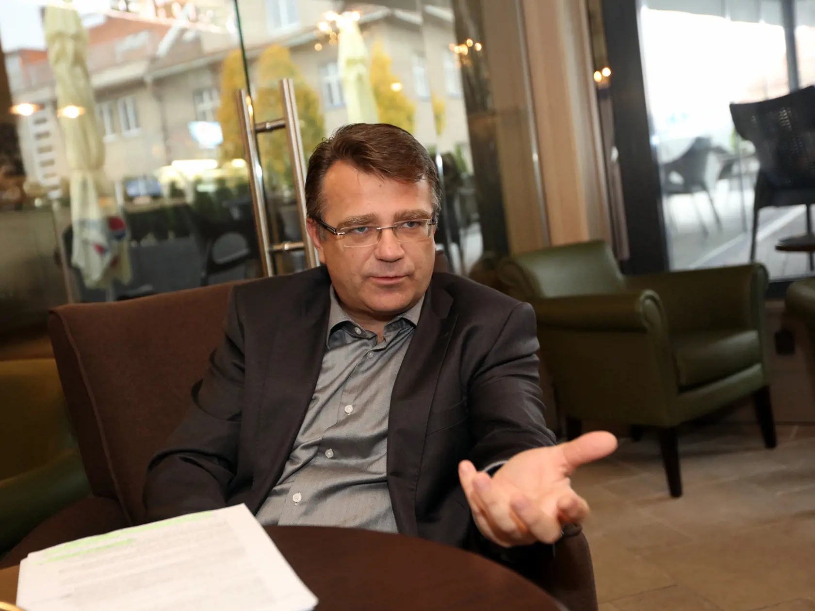 Všetku svoju energiu vkladá do reštartu strany.