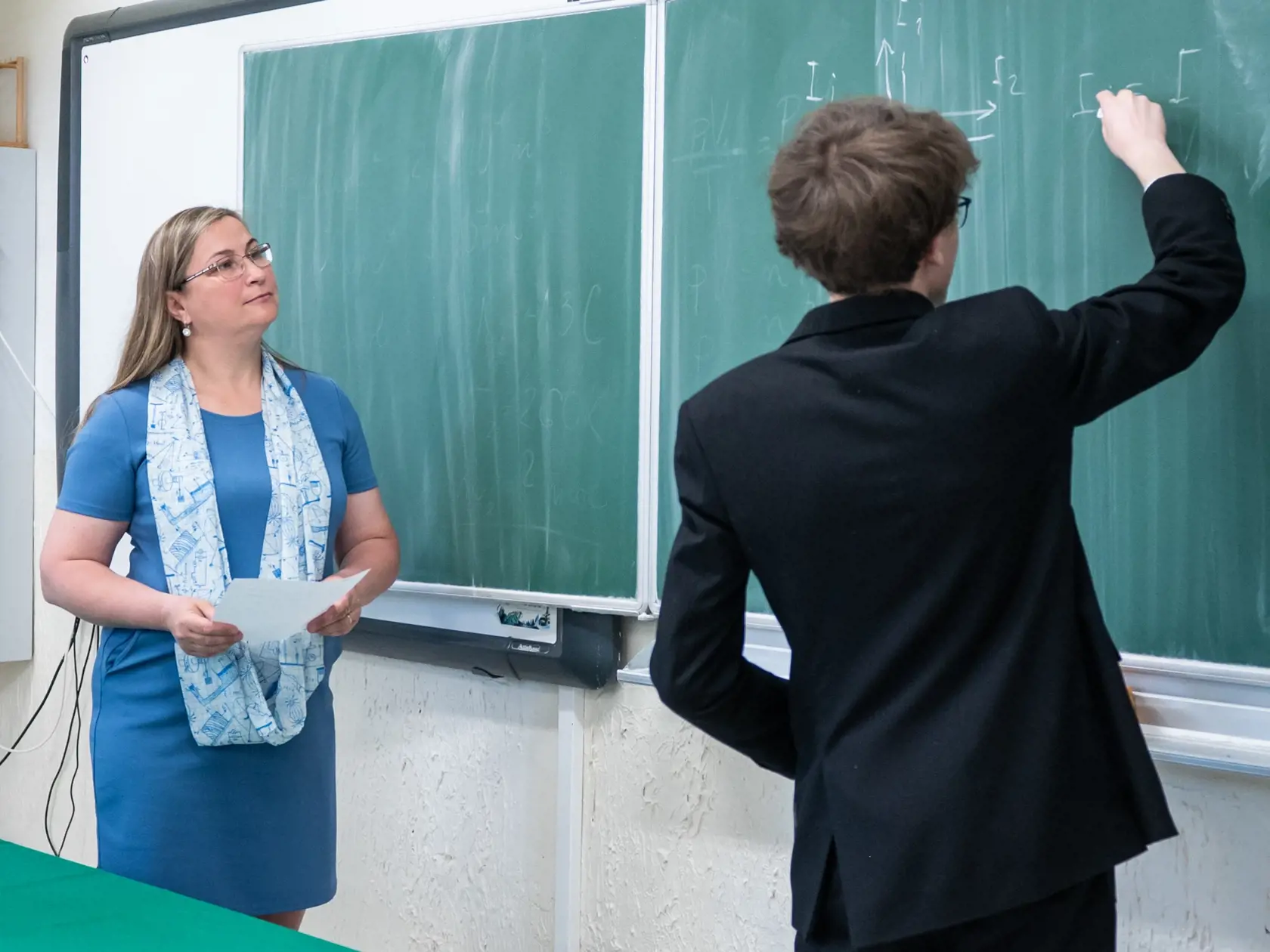 Na snímke študent maturuje z fyziky počas ústnej maturitnej skúšky na Gymnáziu Jána Adama Raymana, v Prešove 22. mája 2023. FOTO TASR - Veronika Mihaliková