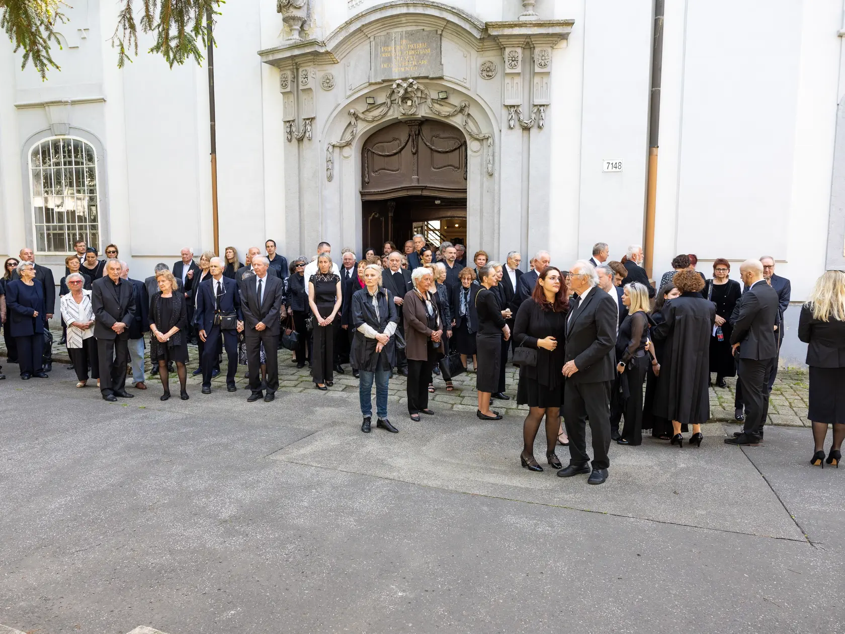 Rozlúčka s Danielou Kovárovou, manželkou herca Františka Kovára. 