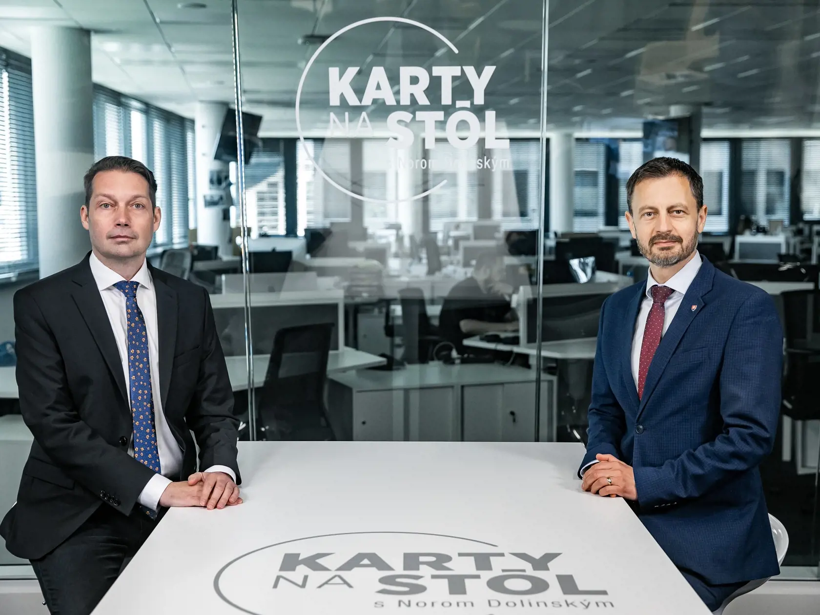 Diskusná relácia "Karty na stôl", ktorej hosťom bol Eduard Heger.
