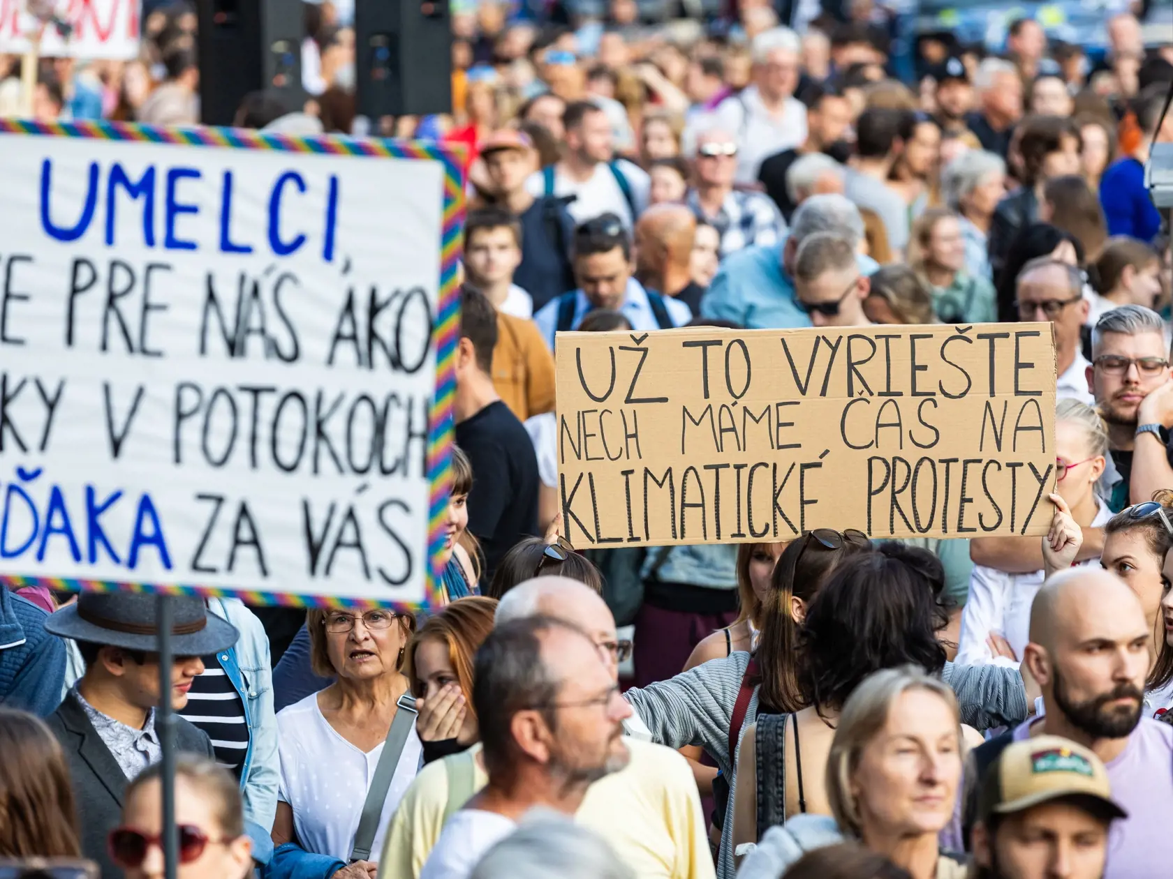 Protest na námestí SNP v Bratislave proti fungovaniu Ministerstva kultúry SR a jej vedeniu. 
