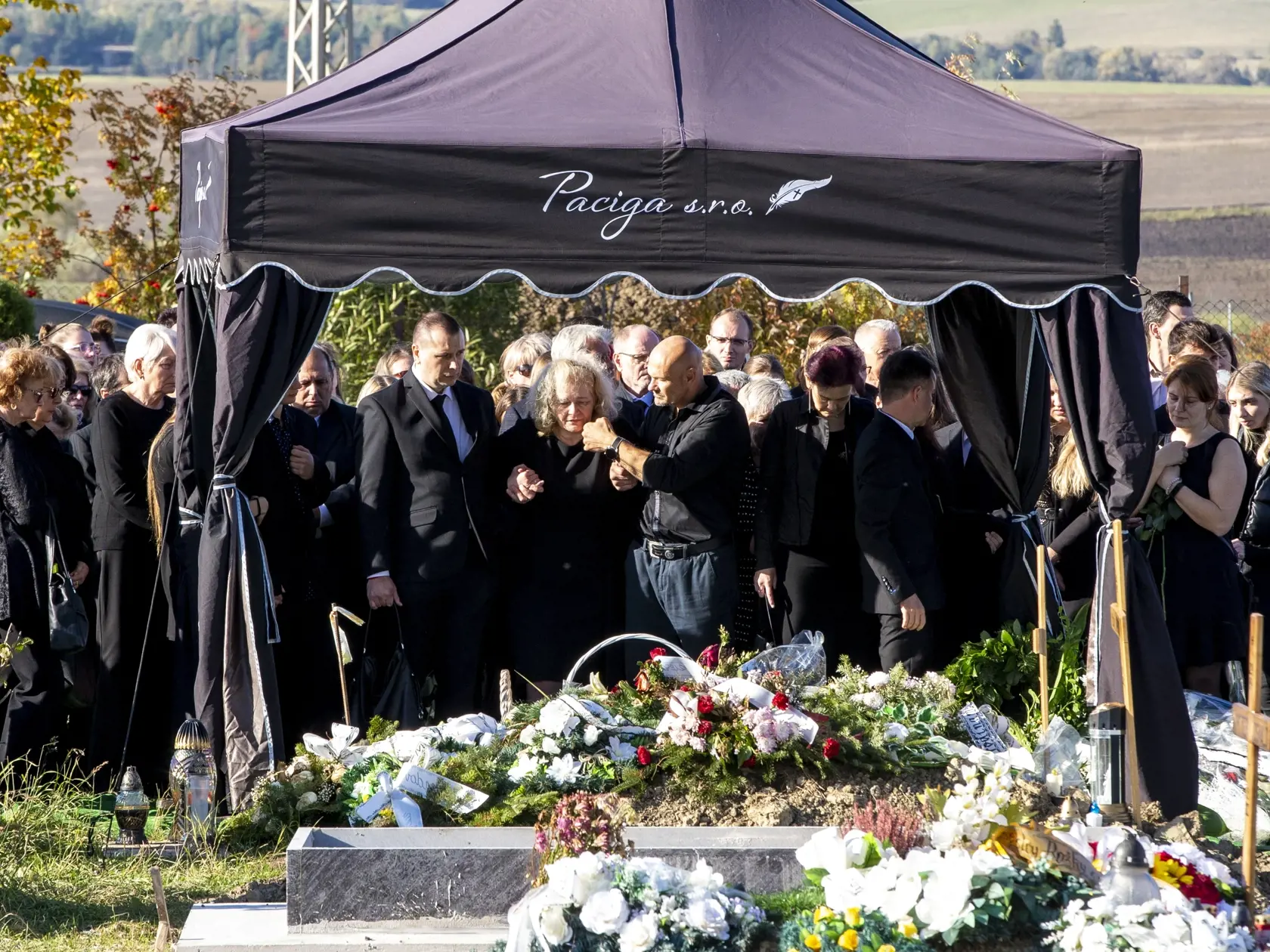 V Poprade sa konala posledná rozlúčka s Broňou Božoňovou, ktorá prišla o svoj život pri tragickej nehode na Zochovej ulici v Bratislave.