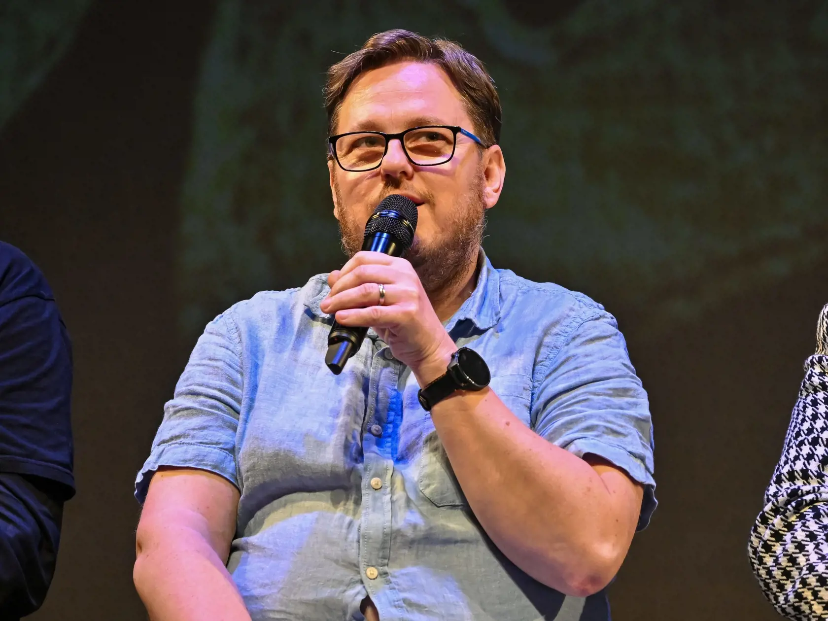 Na snímke dirigent Ľubomír Dolný počas tlačovej konferencie divadla Nová scéna k premiére rodinného muzikálu Lionel Bart: Oliver podľa románu Charlesa Dickensa Oliver Twist v Bratislave 5. marca 2024. FOTO TASR - Pavol Zachar