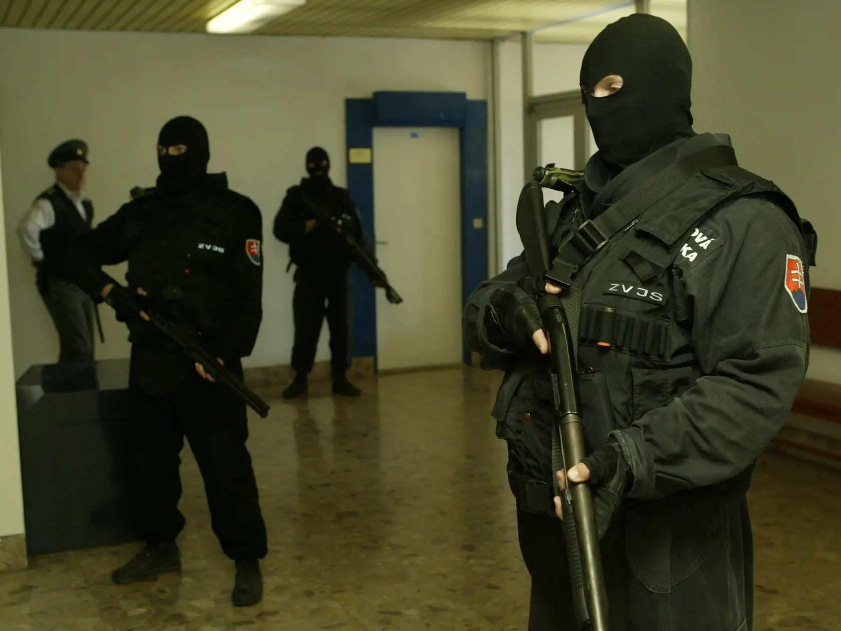 Ilustračná fotografia. Zväz vojenskej a justičnej stráže. Zamestnanci v justícii i Zbore väzenskej a justičnej stráže (ZVJS) budú mať vyššie platy.