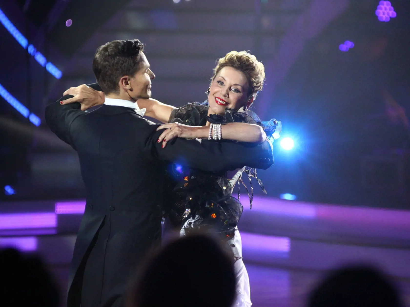 tanecna sutaz lets dance
