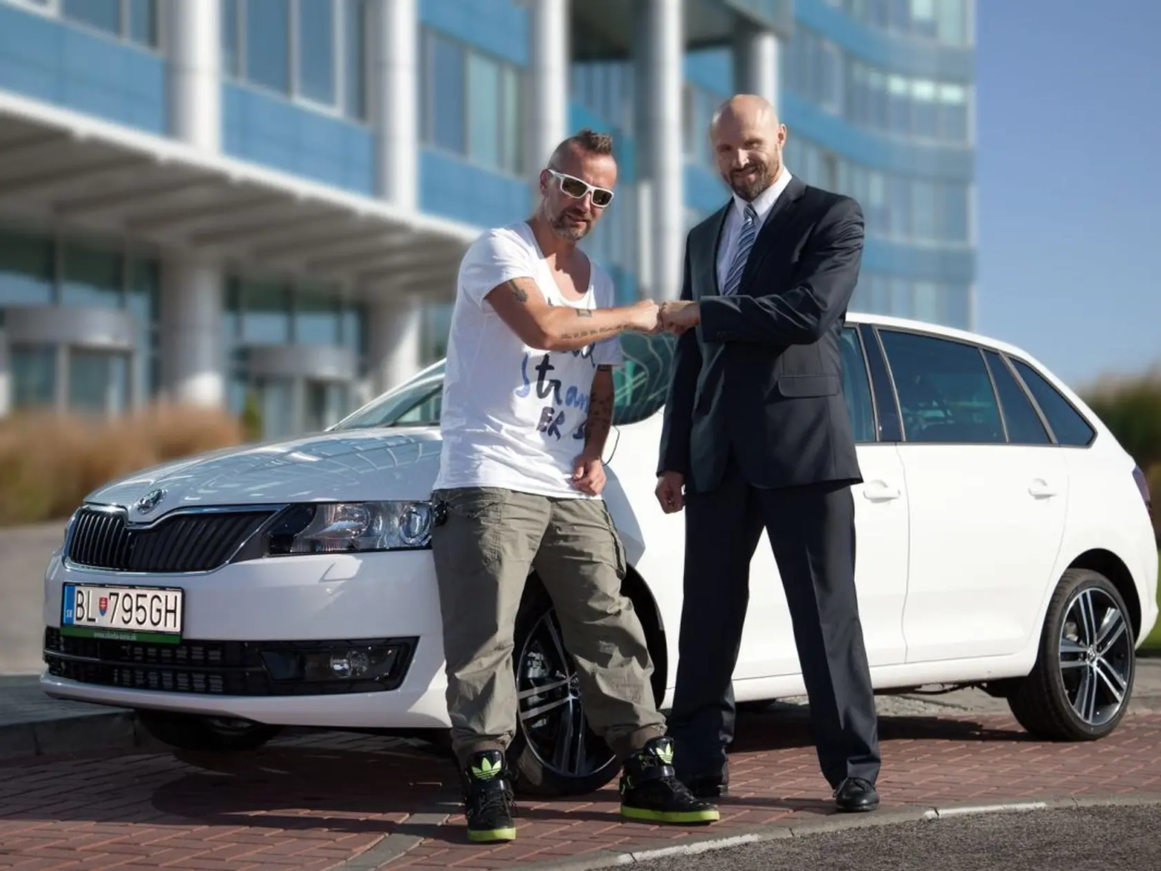 Novou hviezdou Jara Bekra sa stala novinka zo stajne ŠKODA - Rapid Spaceback.